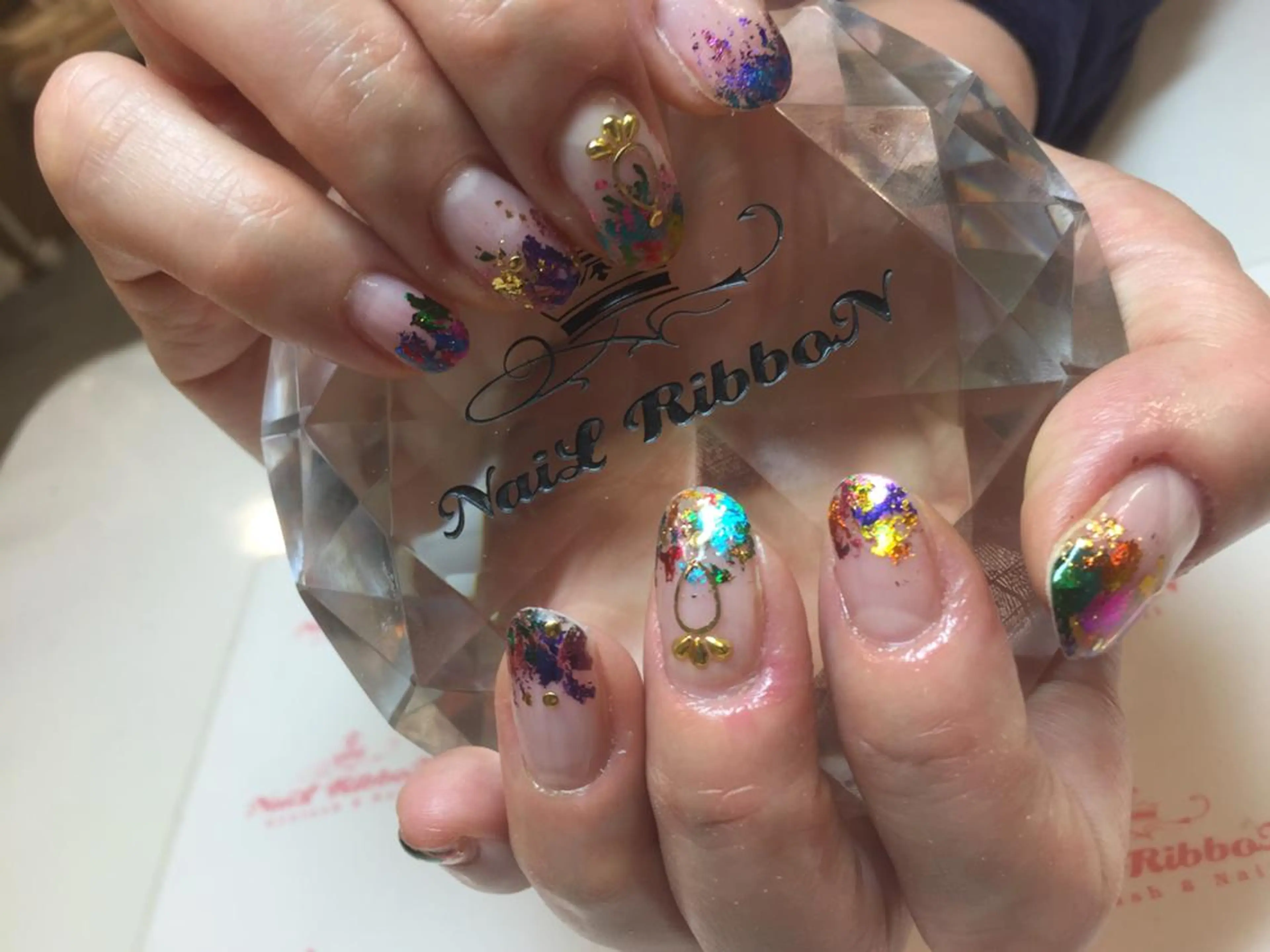 ネイル ネイルリボン 受付スタッフのネイルデザイン