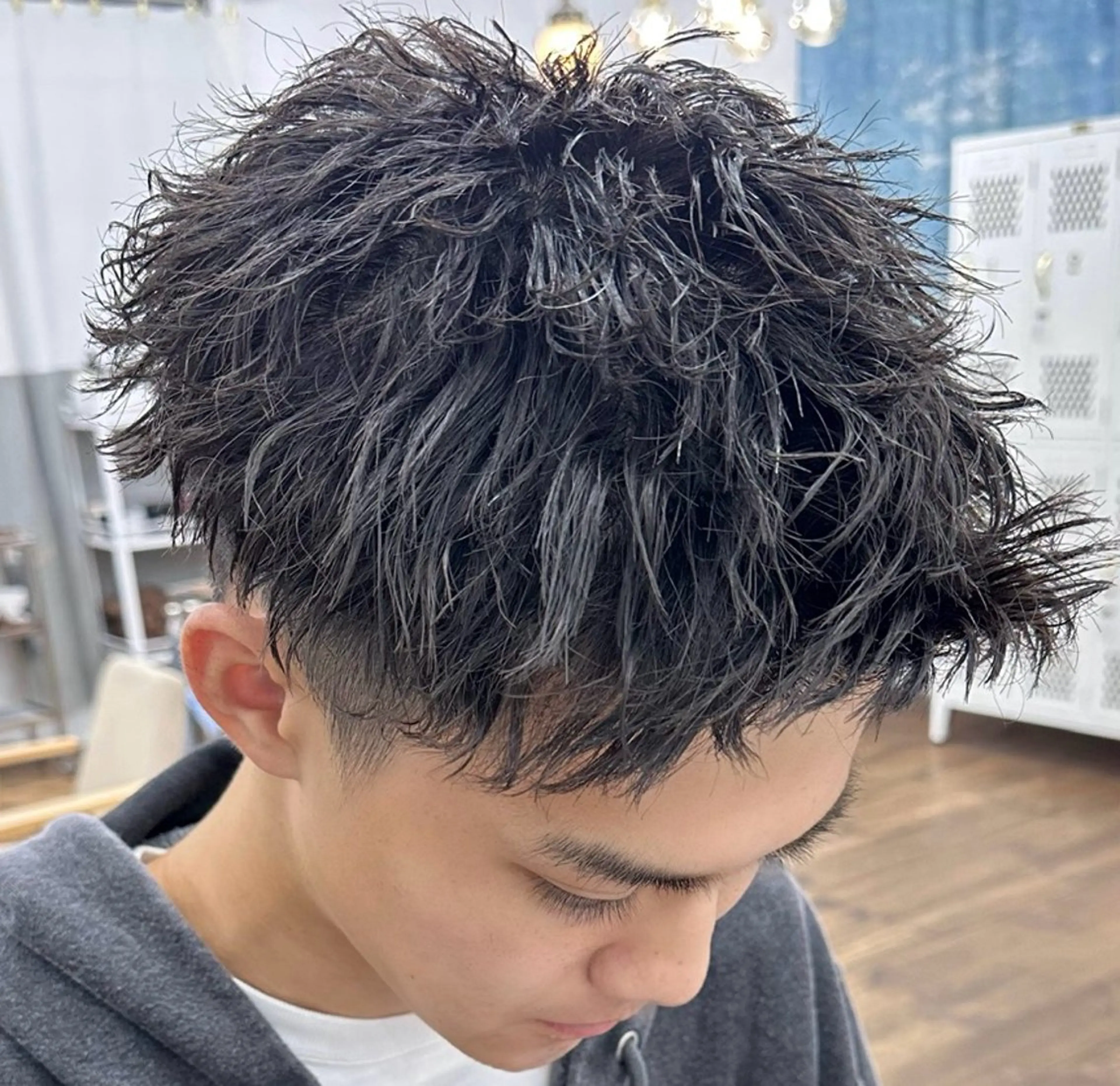 ショート カラー パーマ メンズ カット ヘアカラー パーマ メンズ特化✂️ 小枝 優生のヘアスタイル