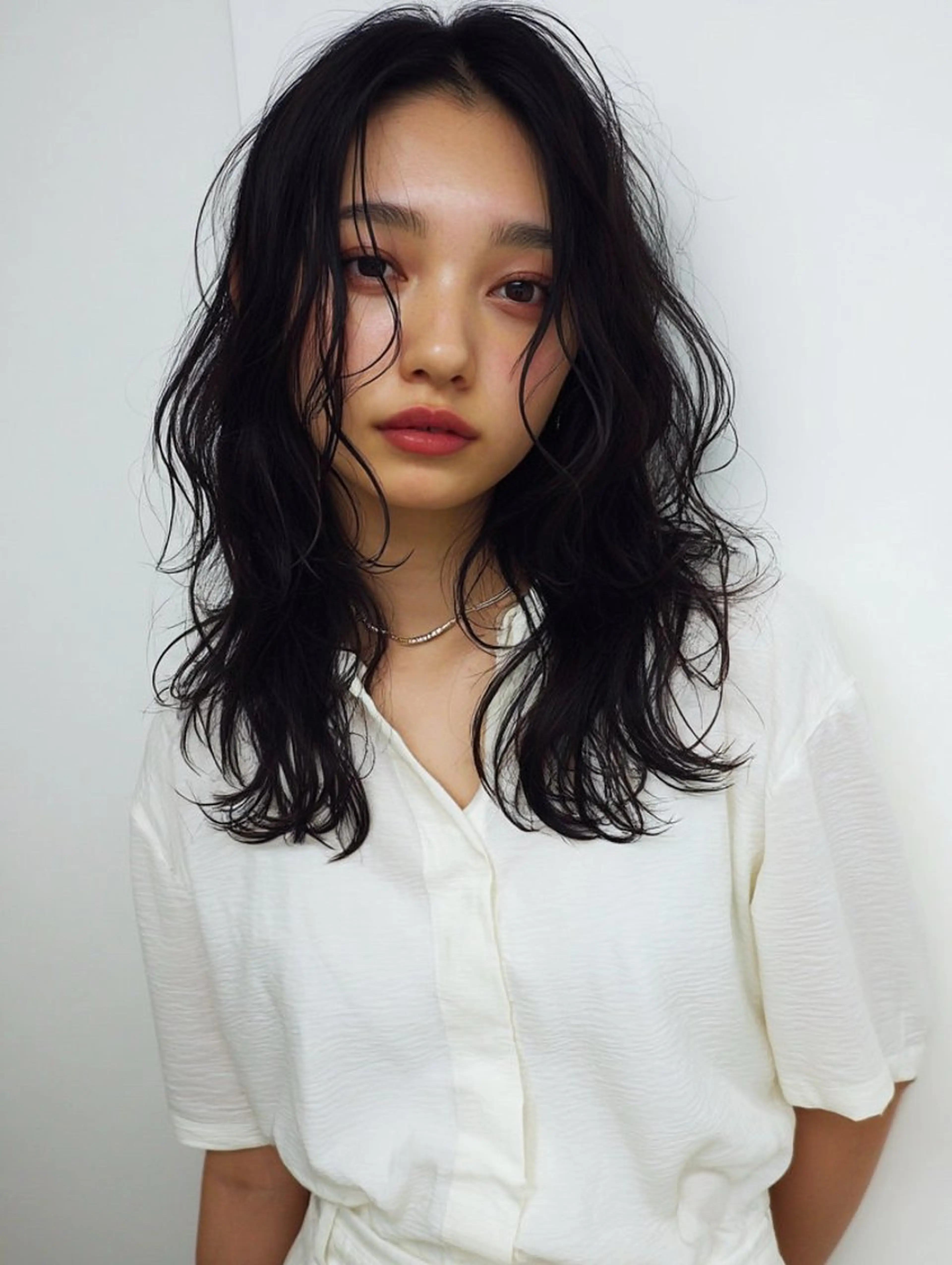 ミディアム 深澤 帆乃のヘアスタイル