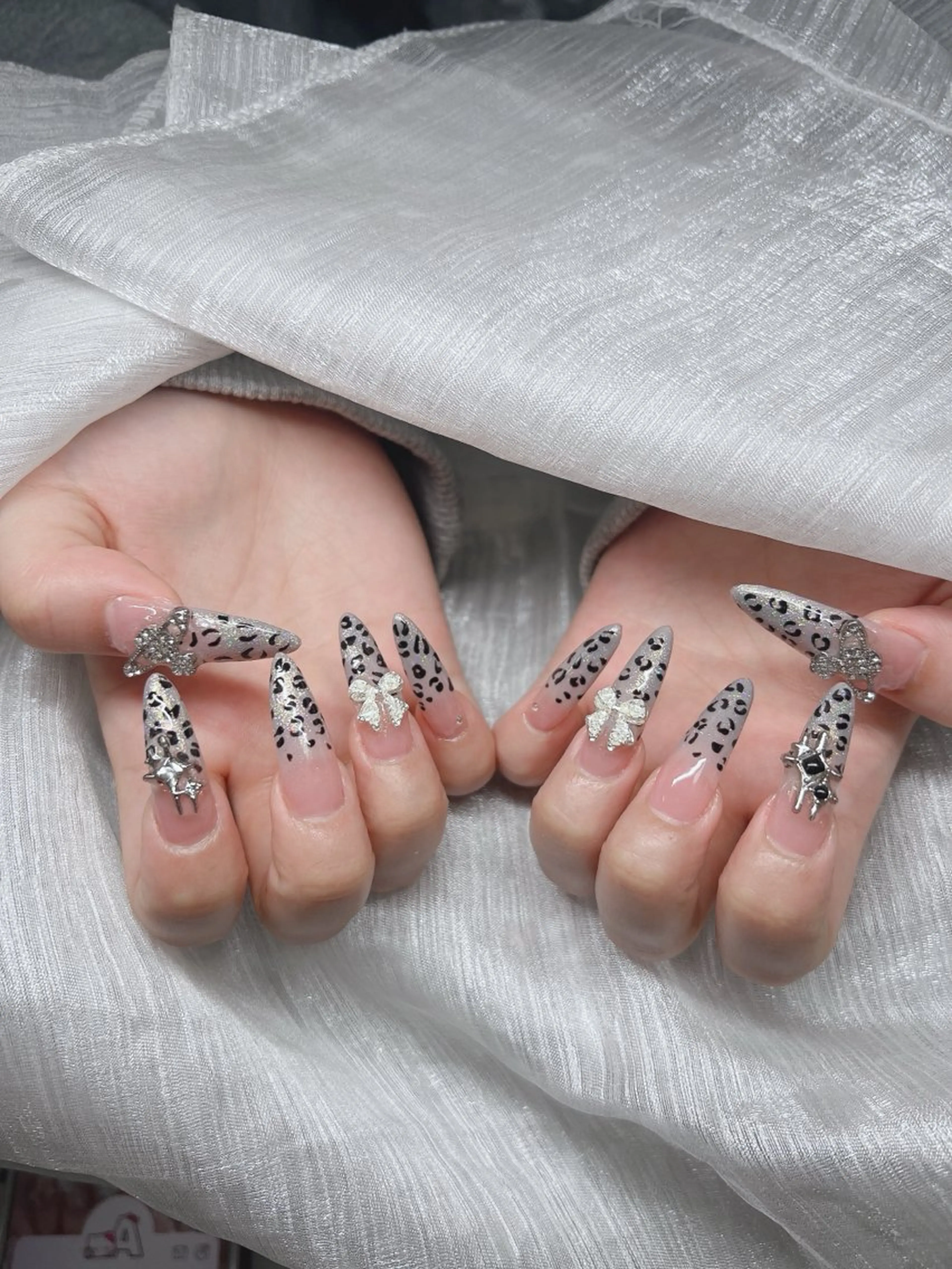 ネイル ハンドネイル Lee Nails チップ長さだし専門店のネイルデザイン