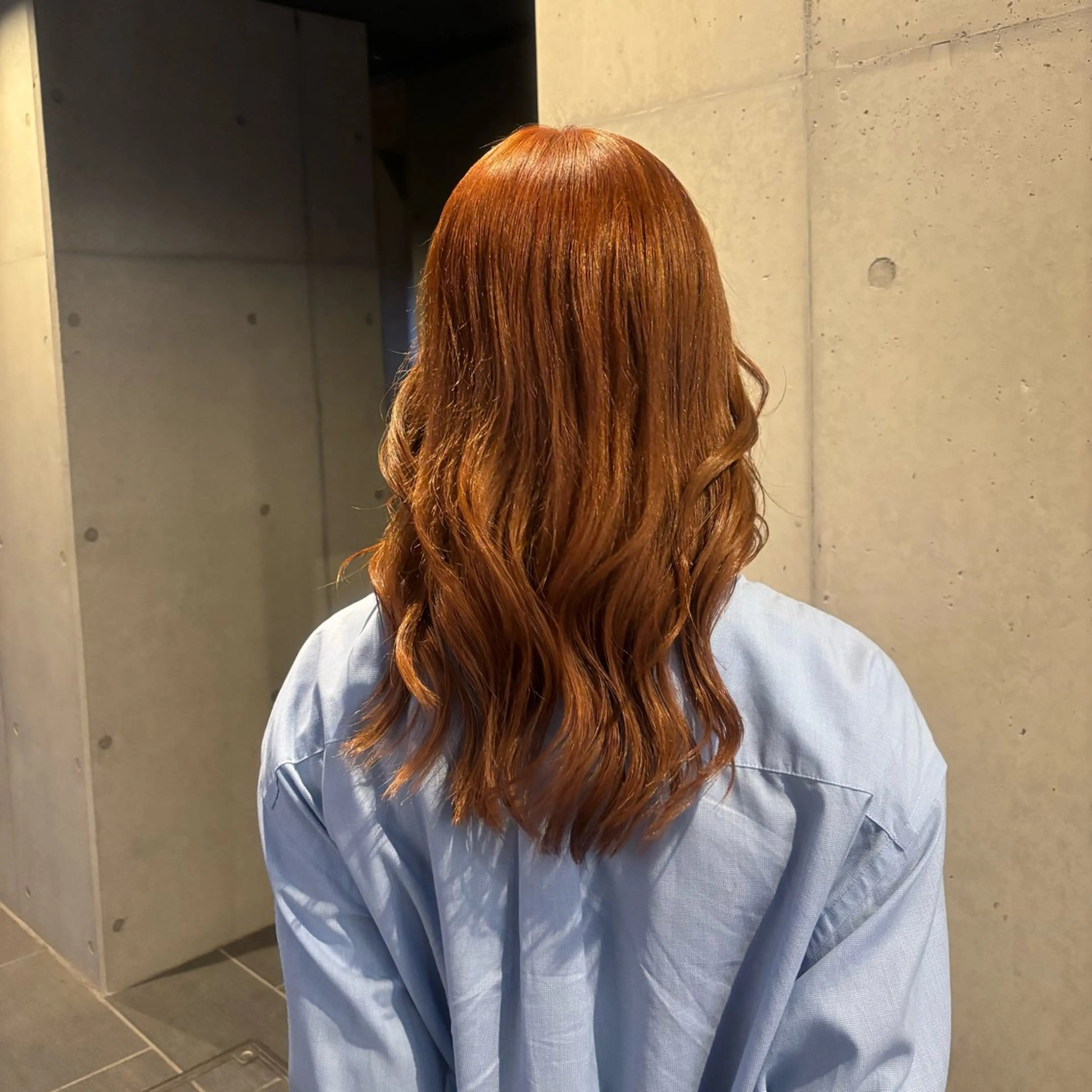 セミロング カラー ブラウンカラー オレンジ オレンジブラウン ヘアカラー トリートメント 〖❁ちひろ| LEONID❁〗のヘアスタイル