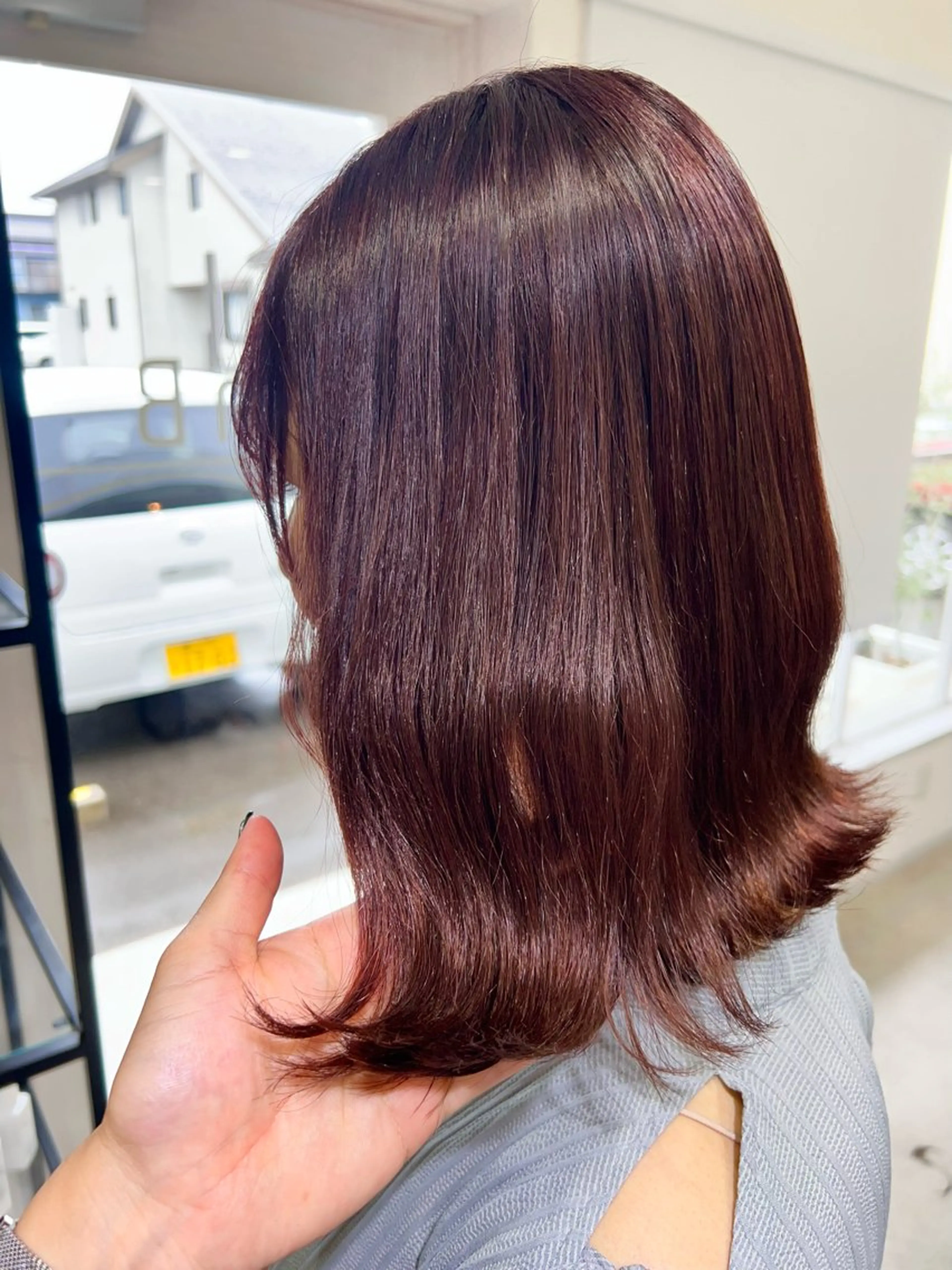 ミディアム anB ハルカのヘアスタイル