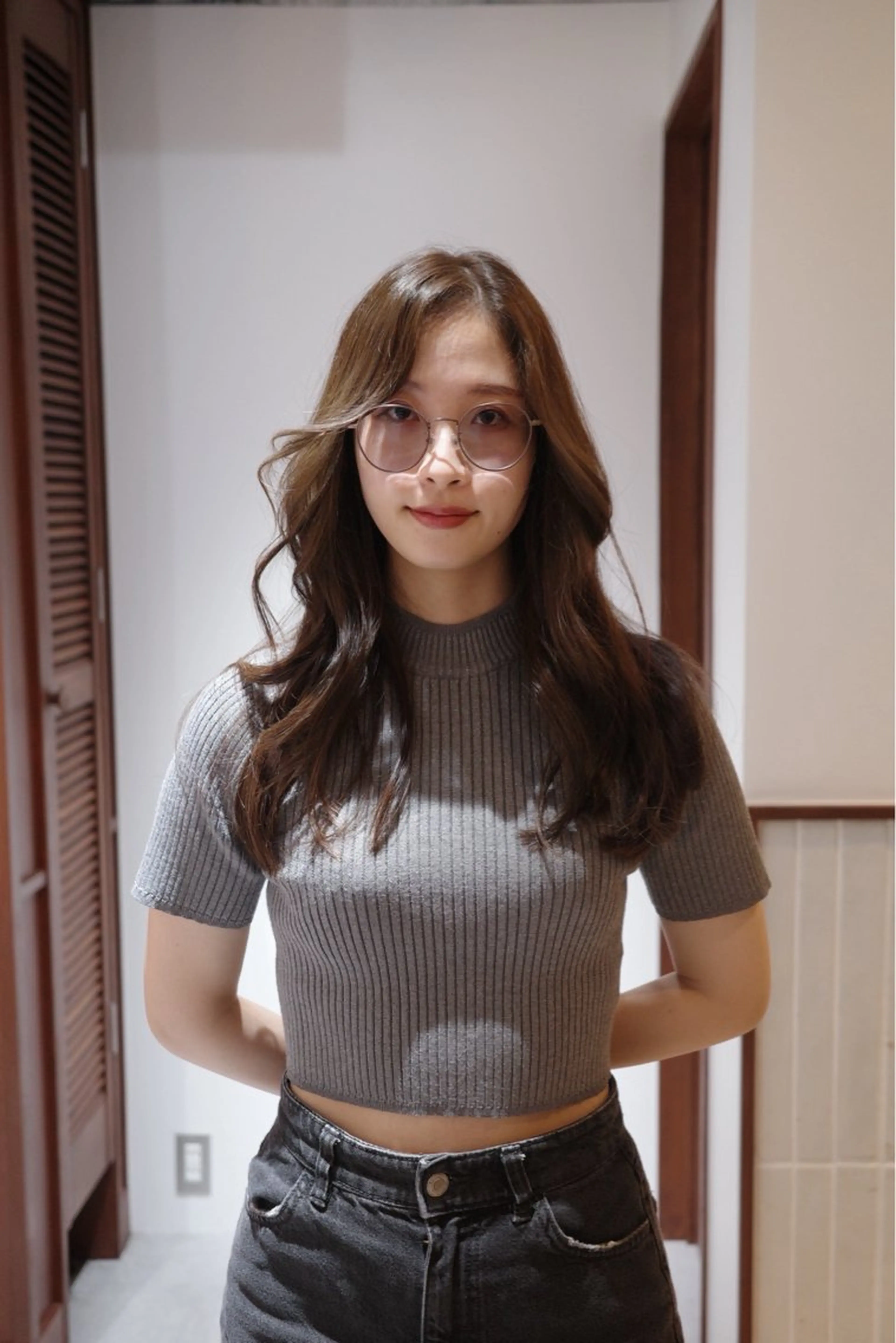 ミディアム カラー お団子ヘア アッシュ ミストバング ベージュカラー ブルーカラー カット ヘアカラー トリートメント opus 店長大和 レイヤー/赤み消しのヘアスタイル