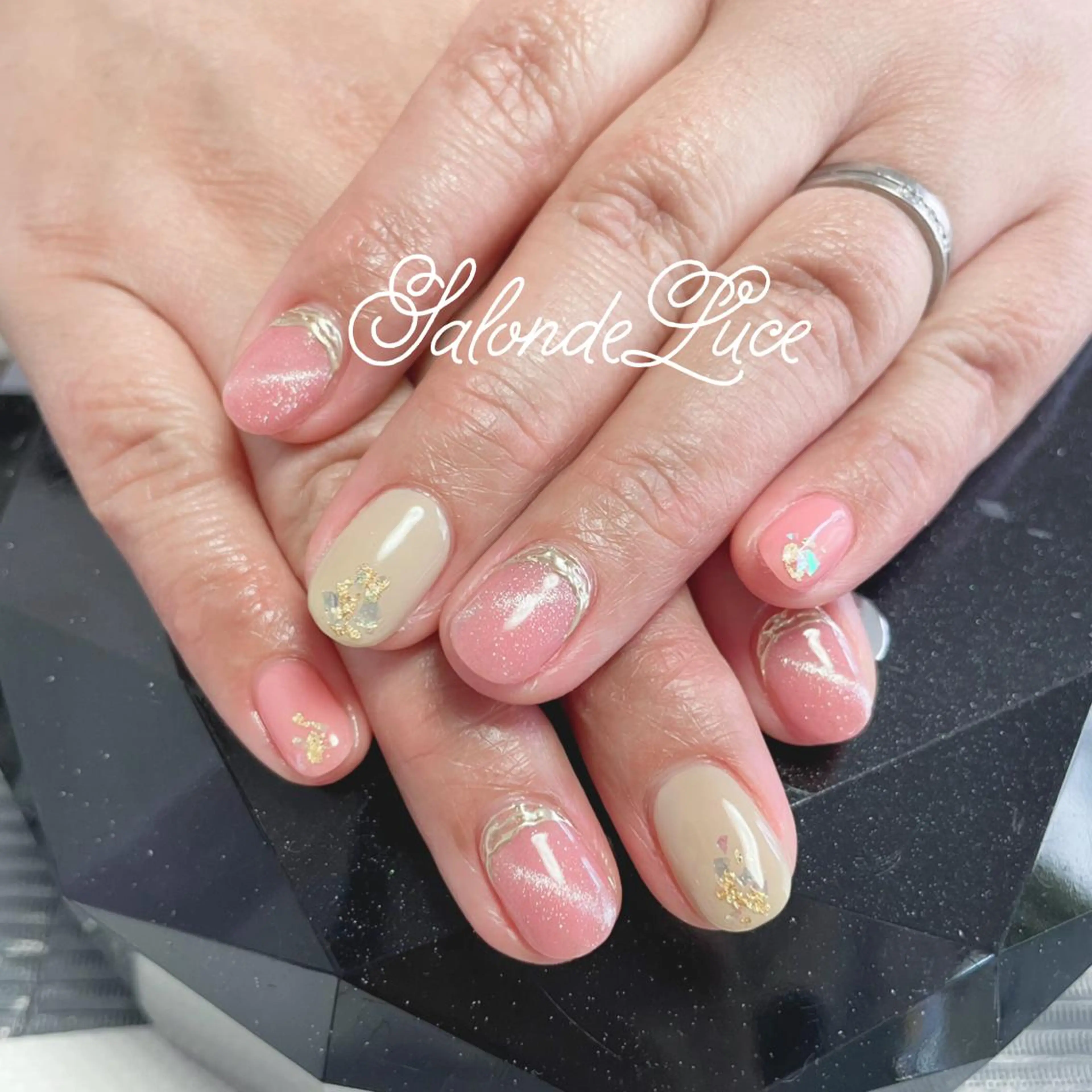 ネイル ミラーネイル Salon de Luceのネイルデザイン