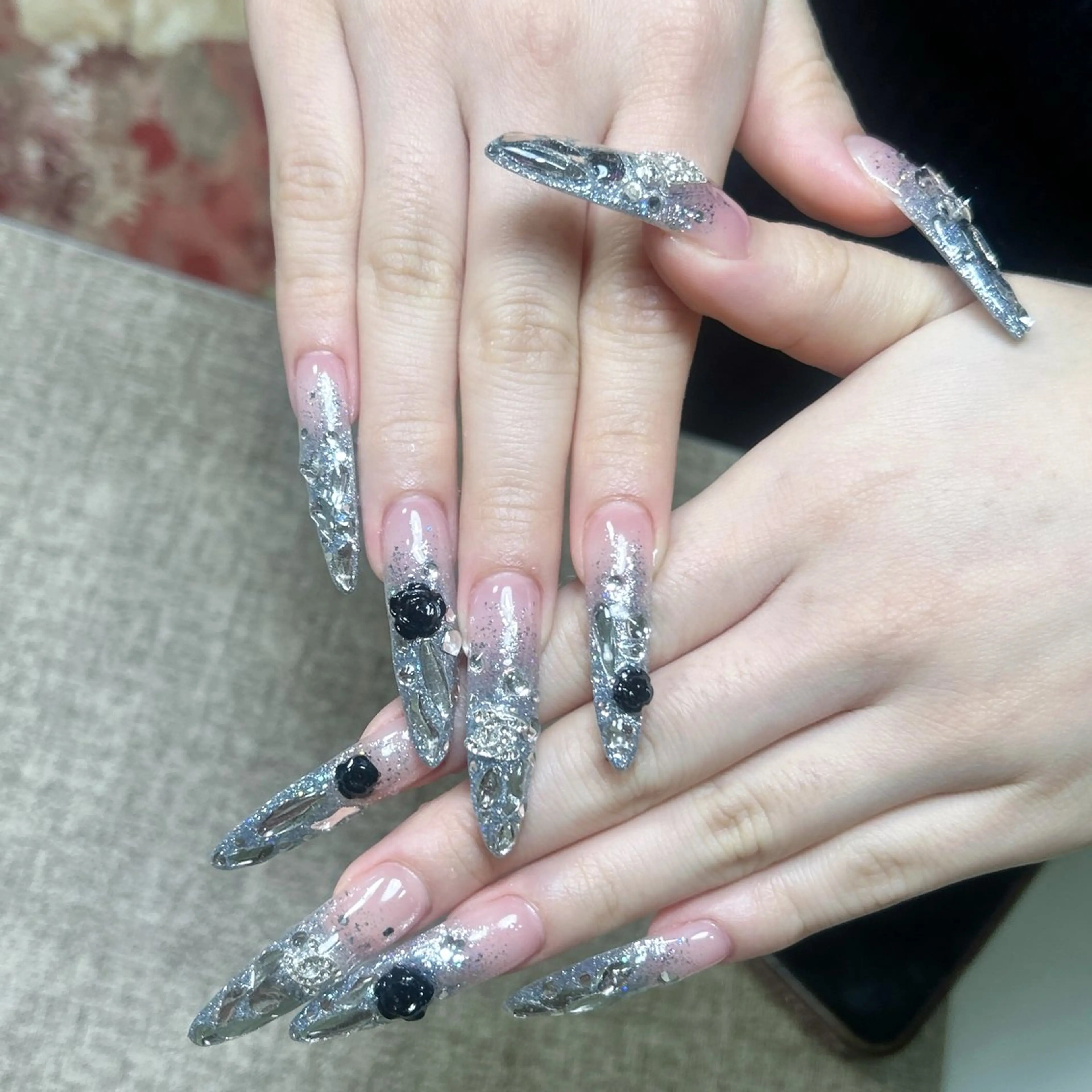 メンズ ネイル メンズ韓国風 アートネイル オーロラネイル ガーリー キラキラネイル ハンドネイル Nail salon 木にいるのネイルデザイン