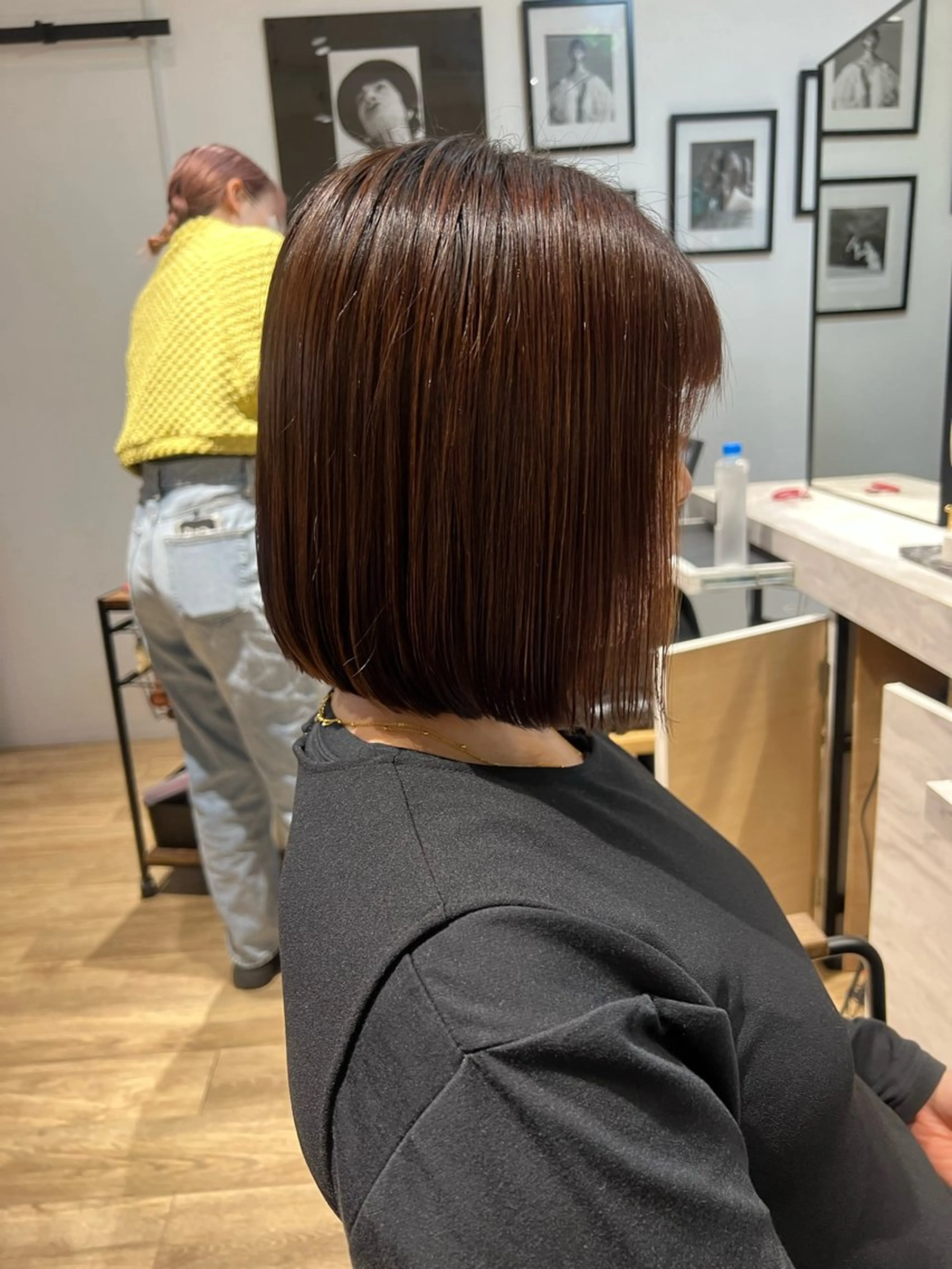 ショート 前下がりボブ ボブ 鈴木 麻希のヘアスタイル