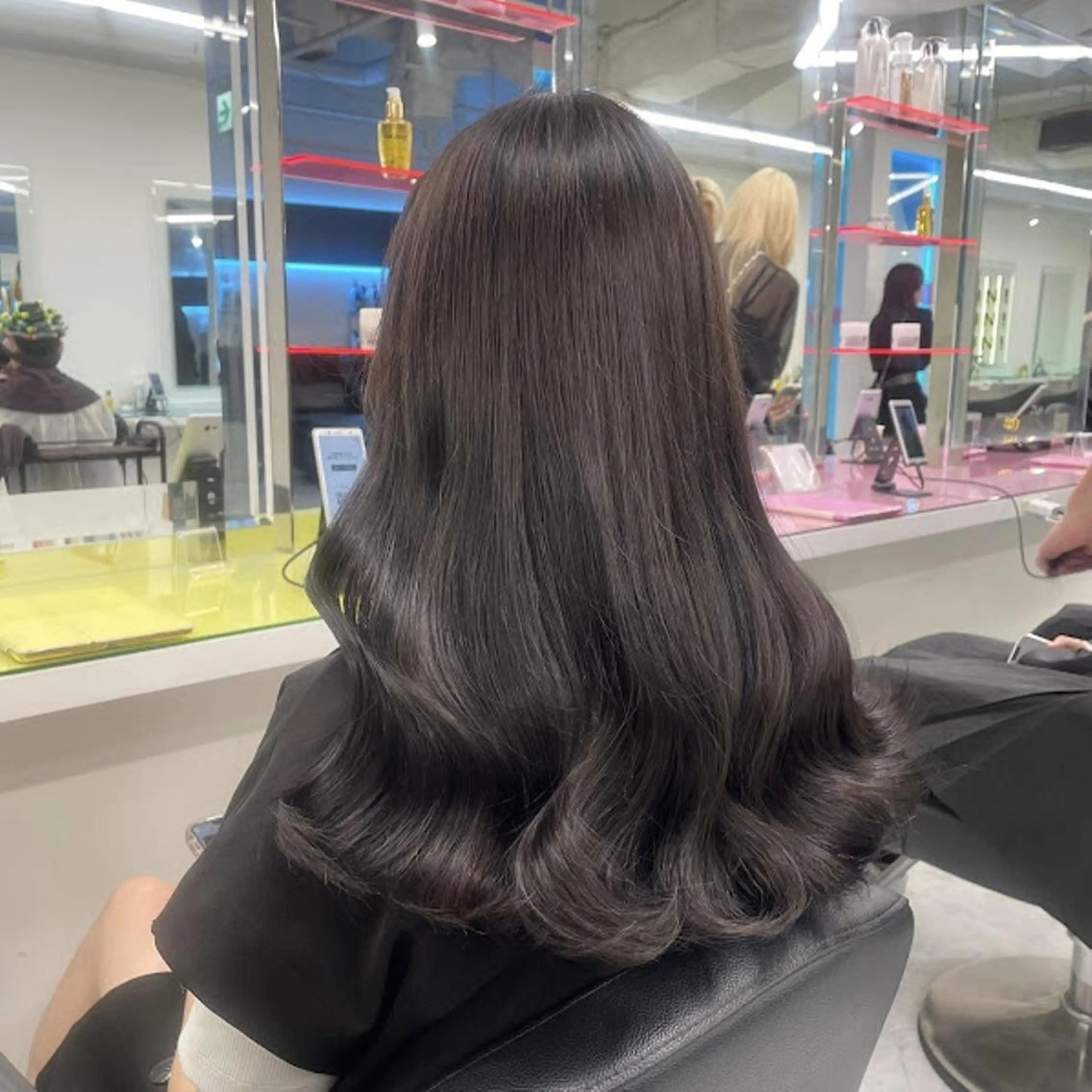 カラー 🫧 THEATER 【公式】🫧天神🫧のヘアスタイル