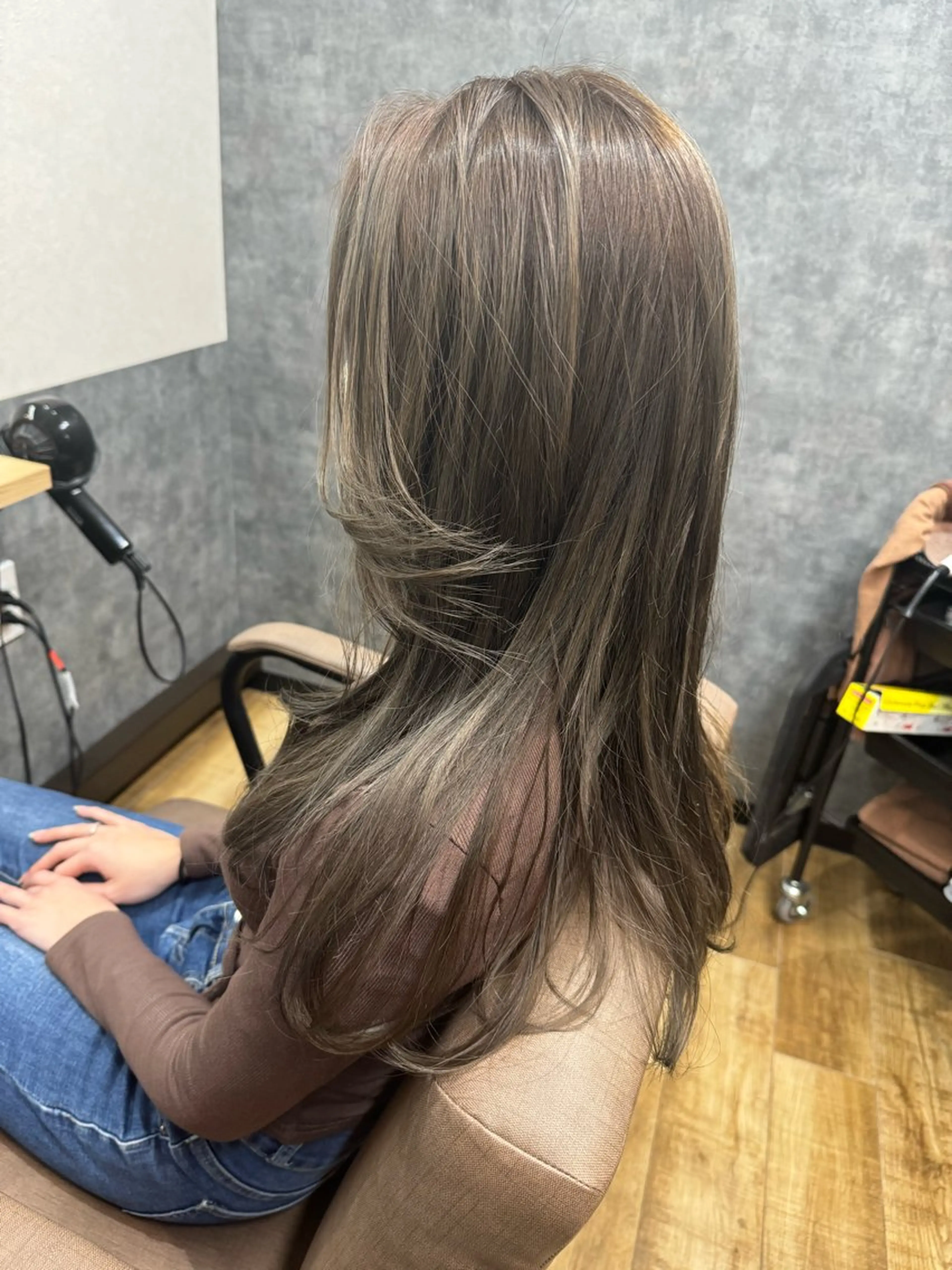 ロング カラー アッシュ アッシュブラウン ブラウンカラー メンズカット特化 今野のヘアスタイル