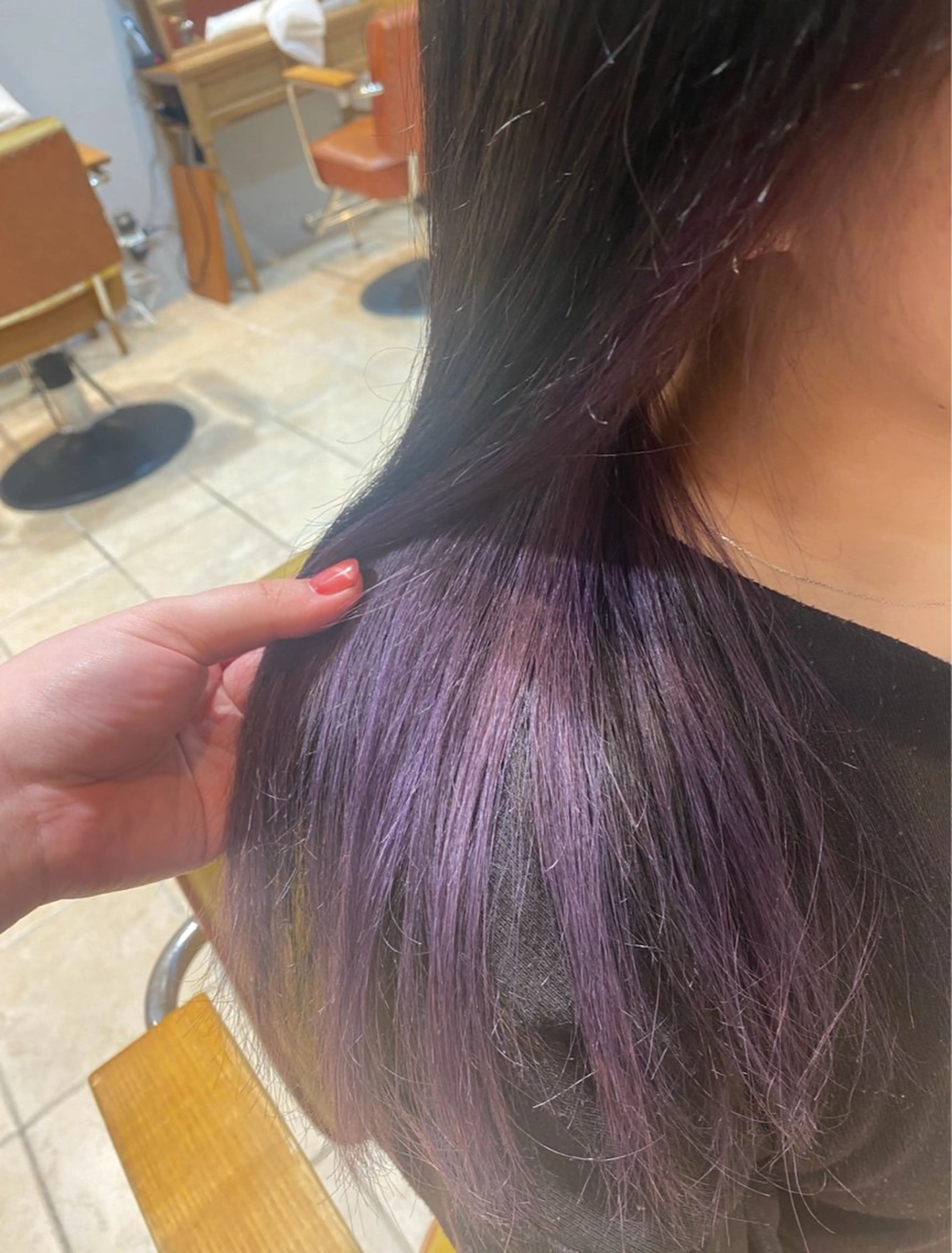 ミディアム カラー ブリーチ イヤリングカラー インナーカラー ヘアカラー 武蔵小山駅４分✨ サナ【モデル様募集中のヘアスタイル