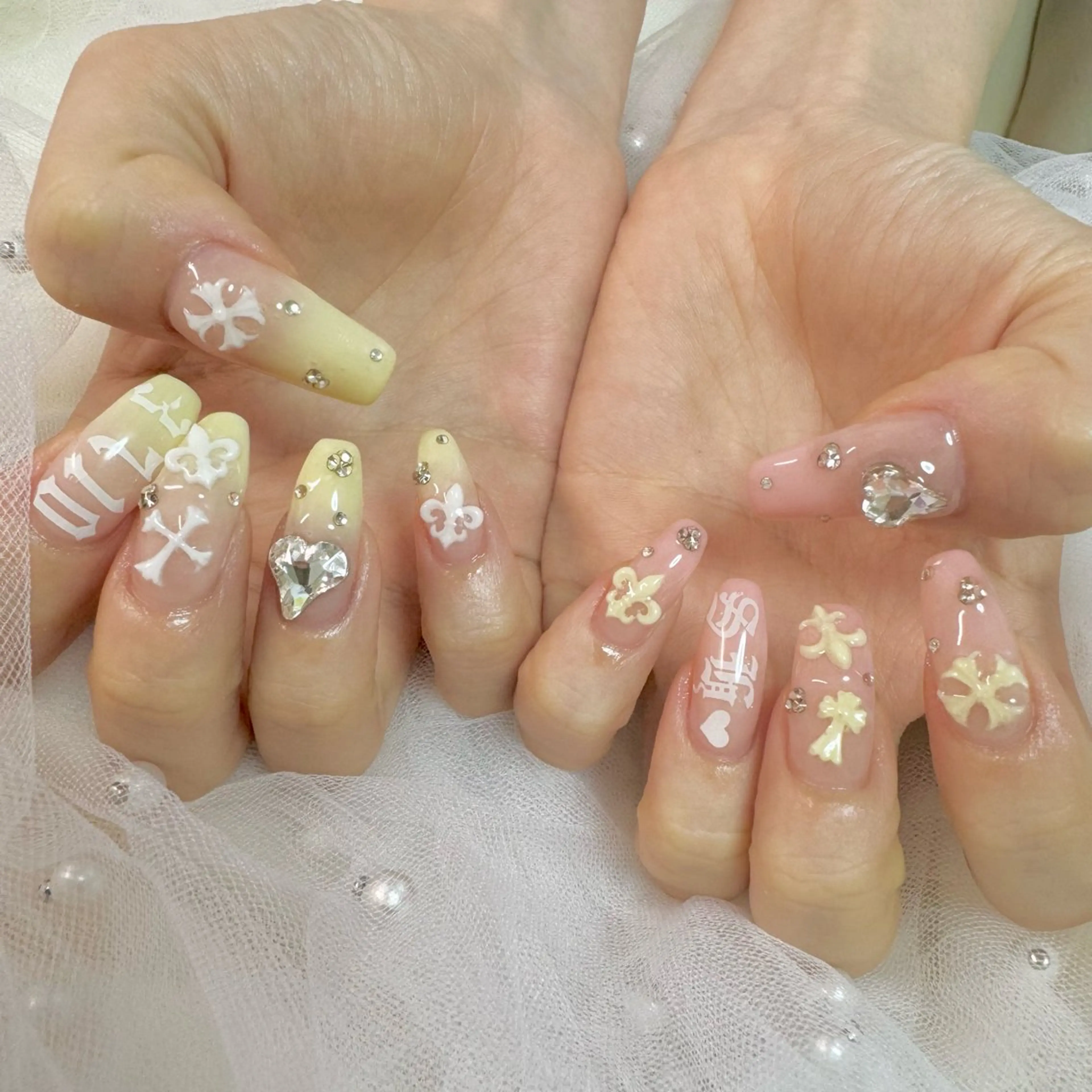 ネイル ハンドネイル nail salon e'mu💐のネイルデザイン