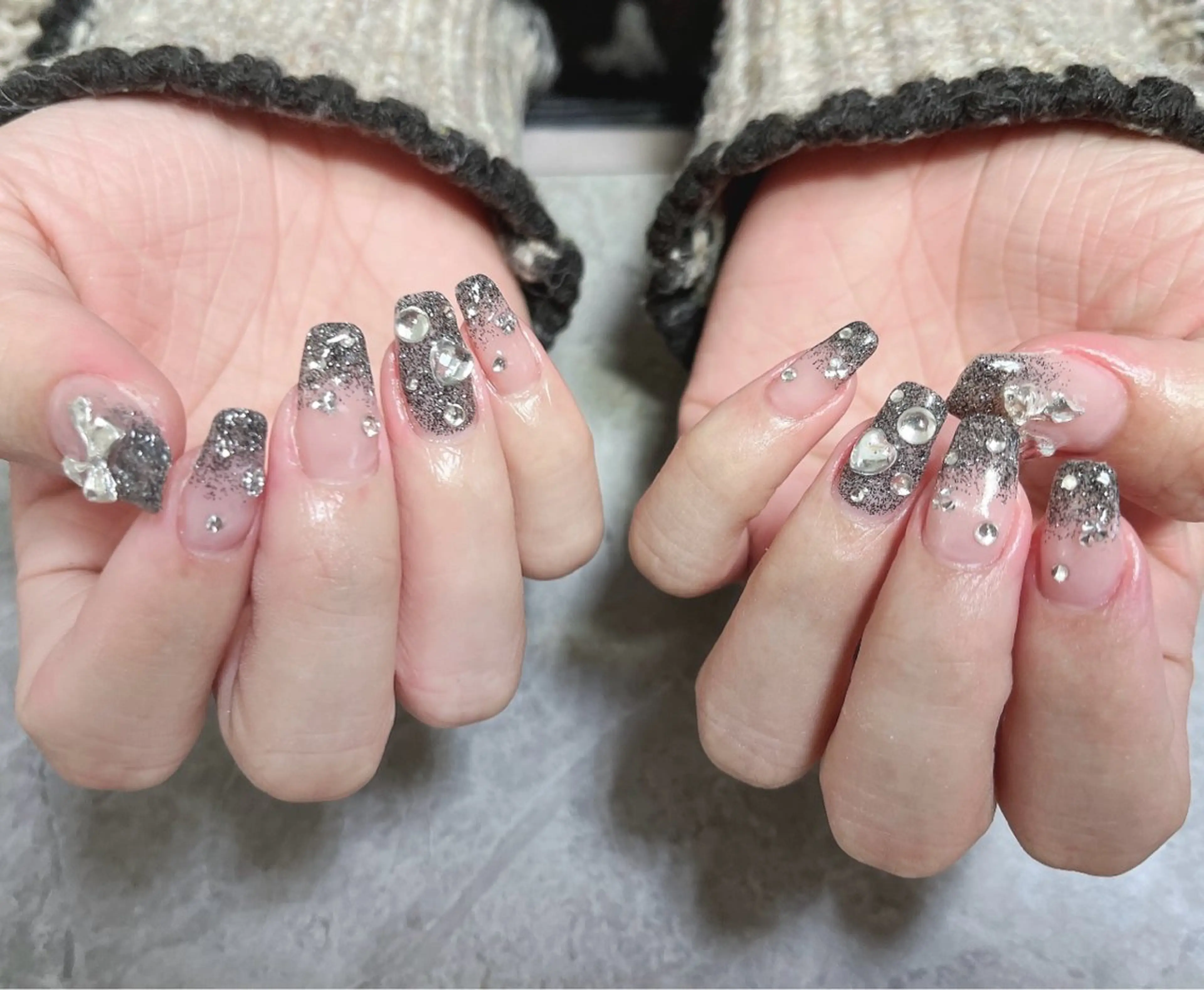 ネイル アートネイル フラッシュネイル 持ち込み リボン ワンホンネイル ハンドネイル ハンドケア ベテランネイル cnc  nailのネイルデザイン