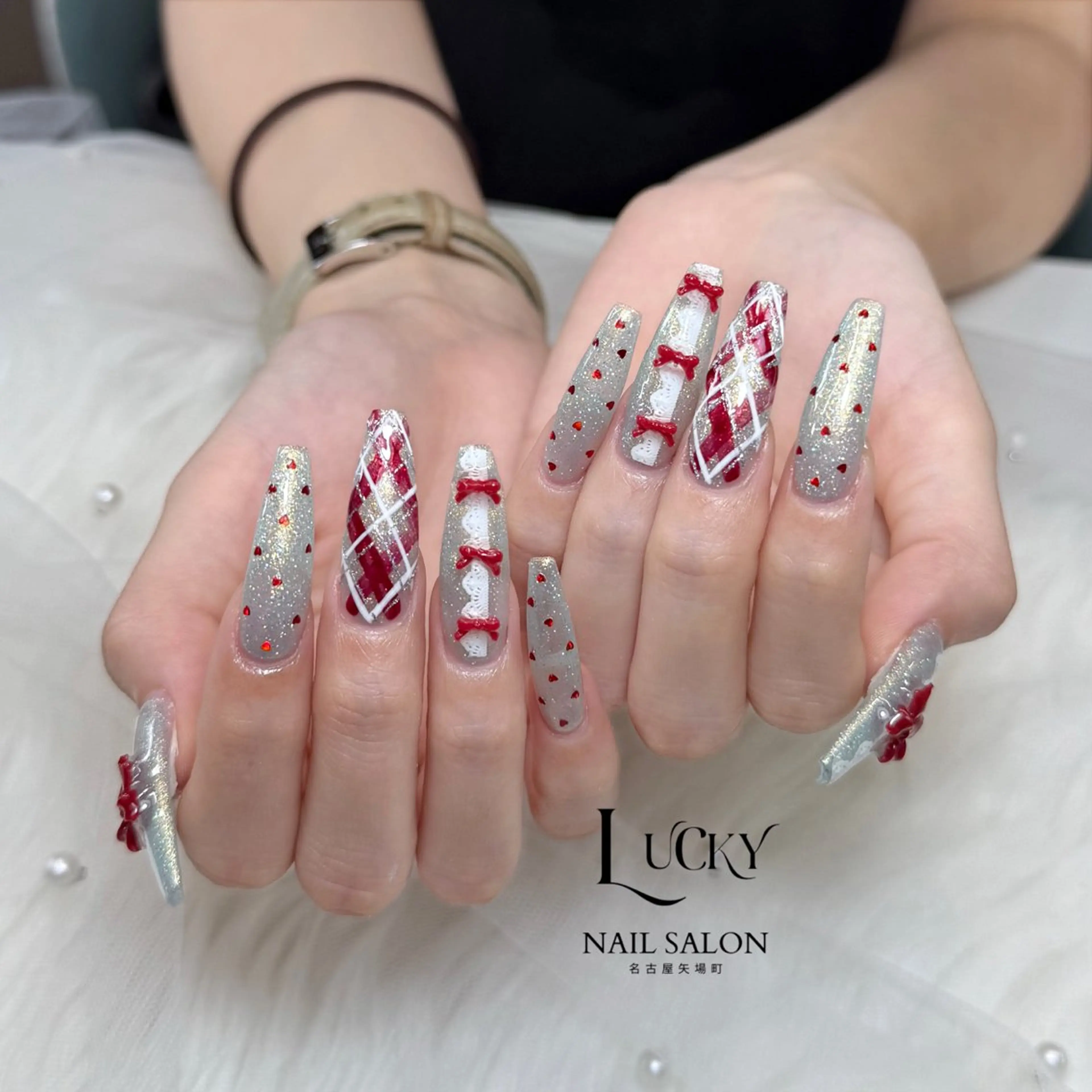 ネイル 長さ出し フットネイル ジェルネイル 韓国ネイル マグネットネイル ハンドネイル Lucky Nail Salonのネイルデザイン