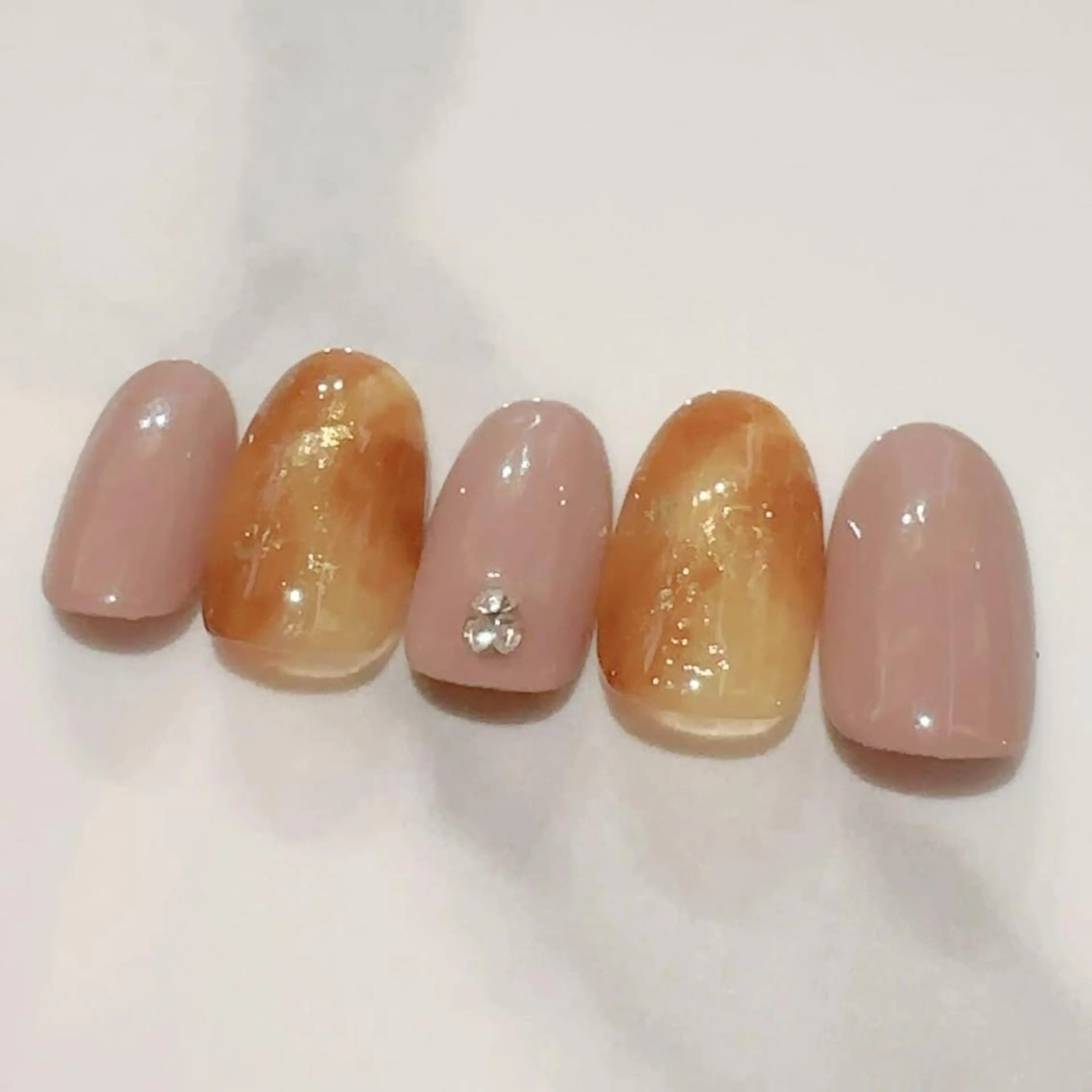ネイル ハンドネイル ハンドケア ★ジェルネイル★ 伊勢崎【KARAT】のネイルデザイン