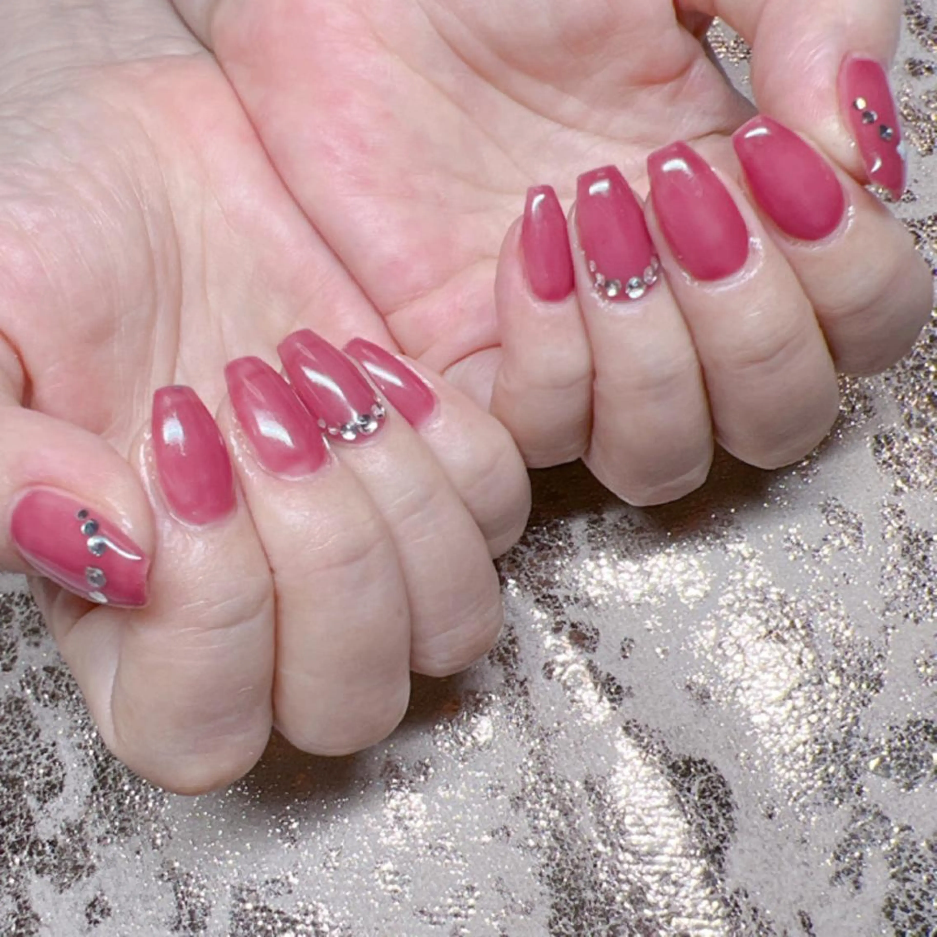 ネイル ストーンネイル DollyGirl KYOKOのネイルデザイン