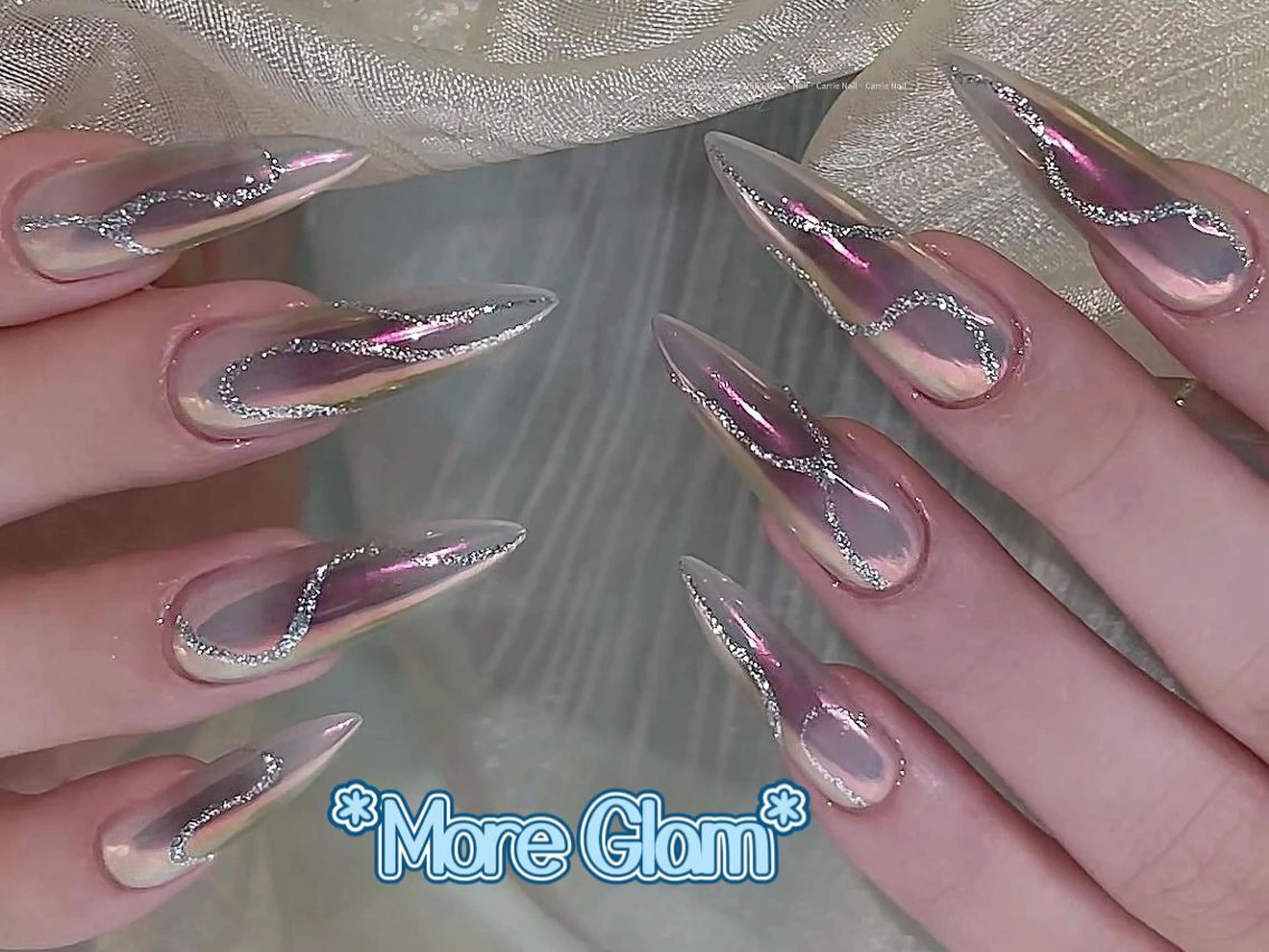 ネイル MoreGlam Nailsのネイルデザイン
