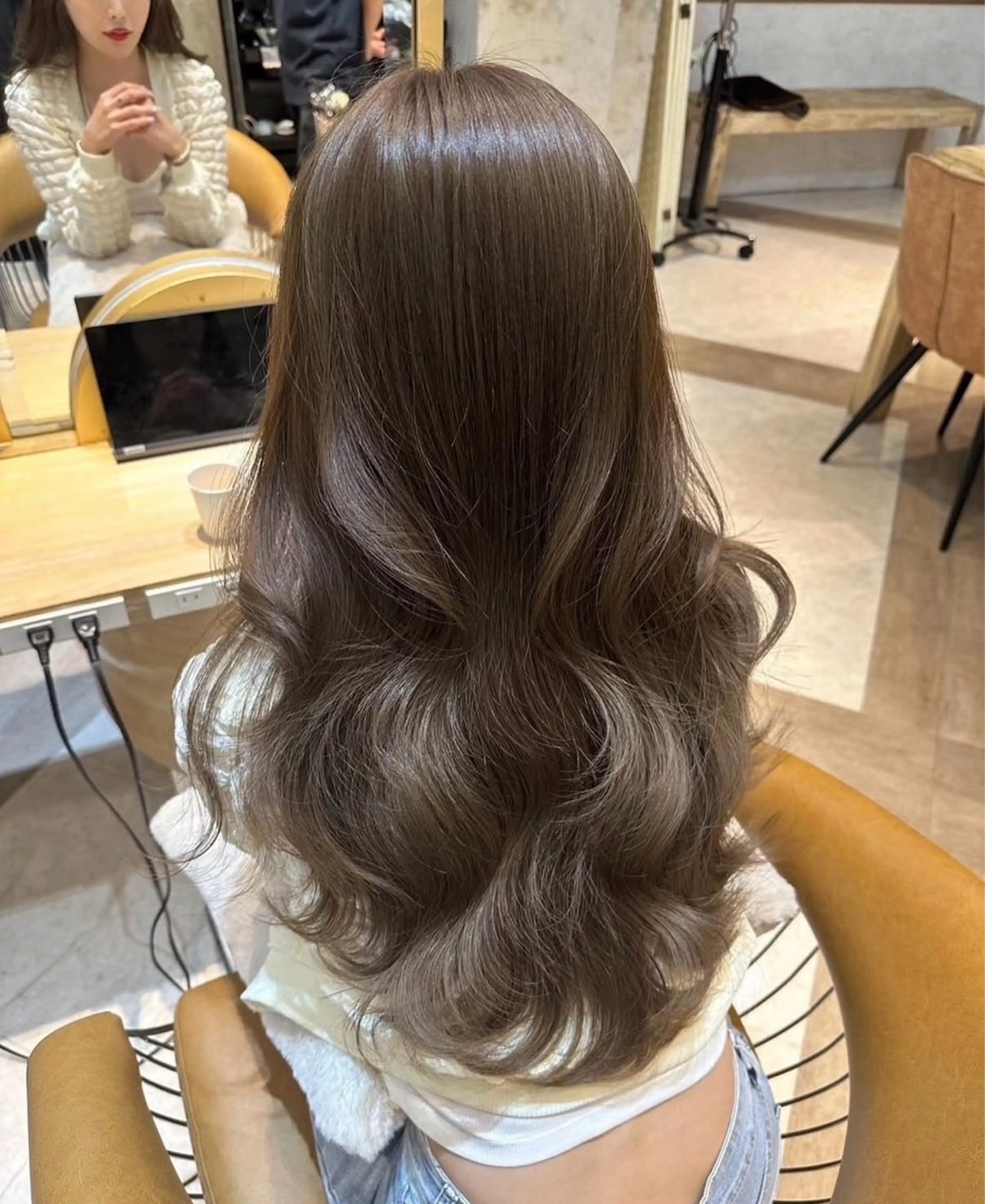 カラー 三井 千里のヘアスタイル