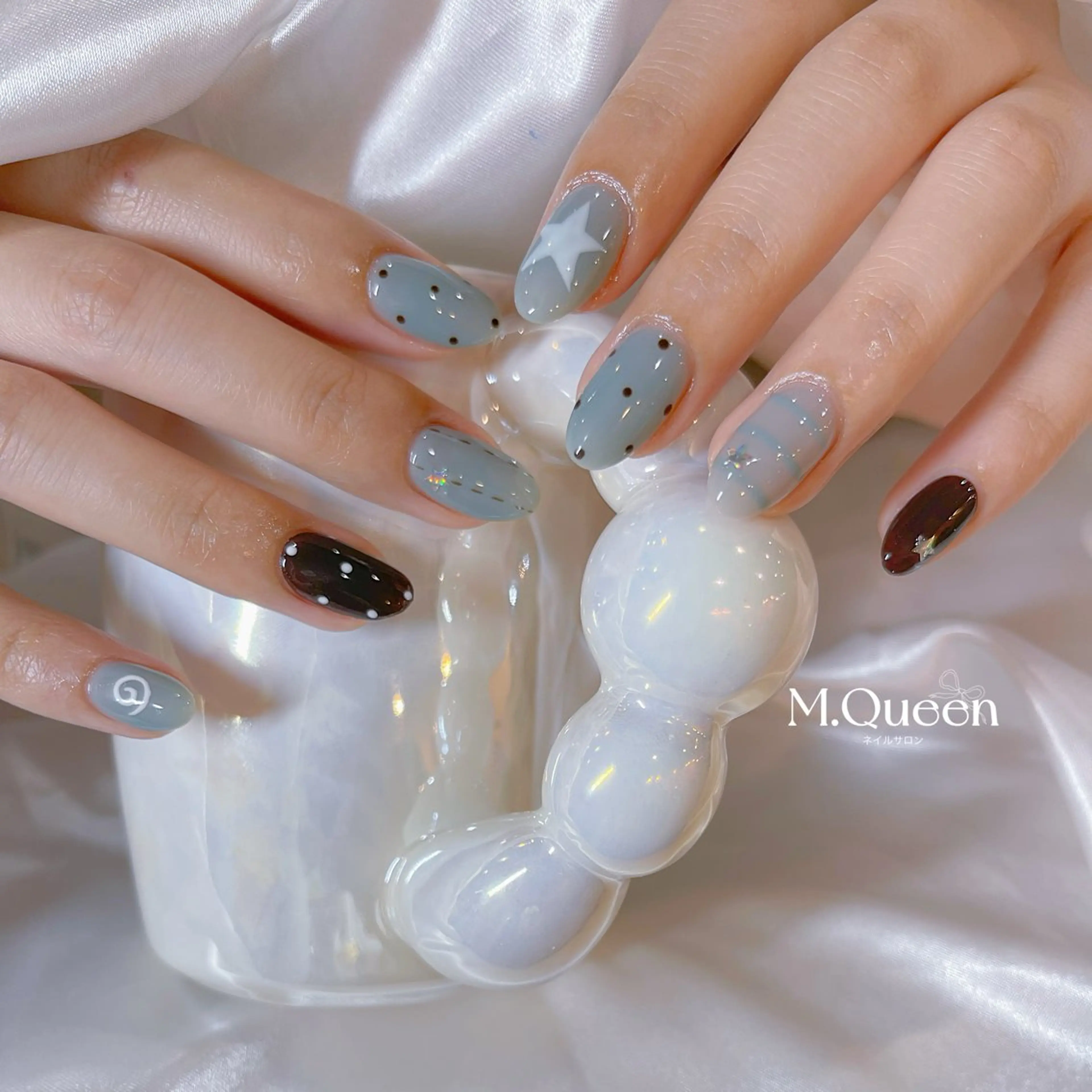 ネイル MQueen ネイルサロンマルのネイルデザイン