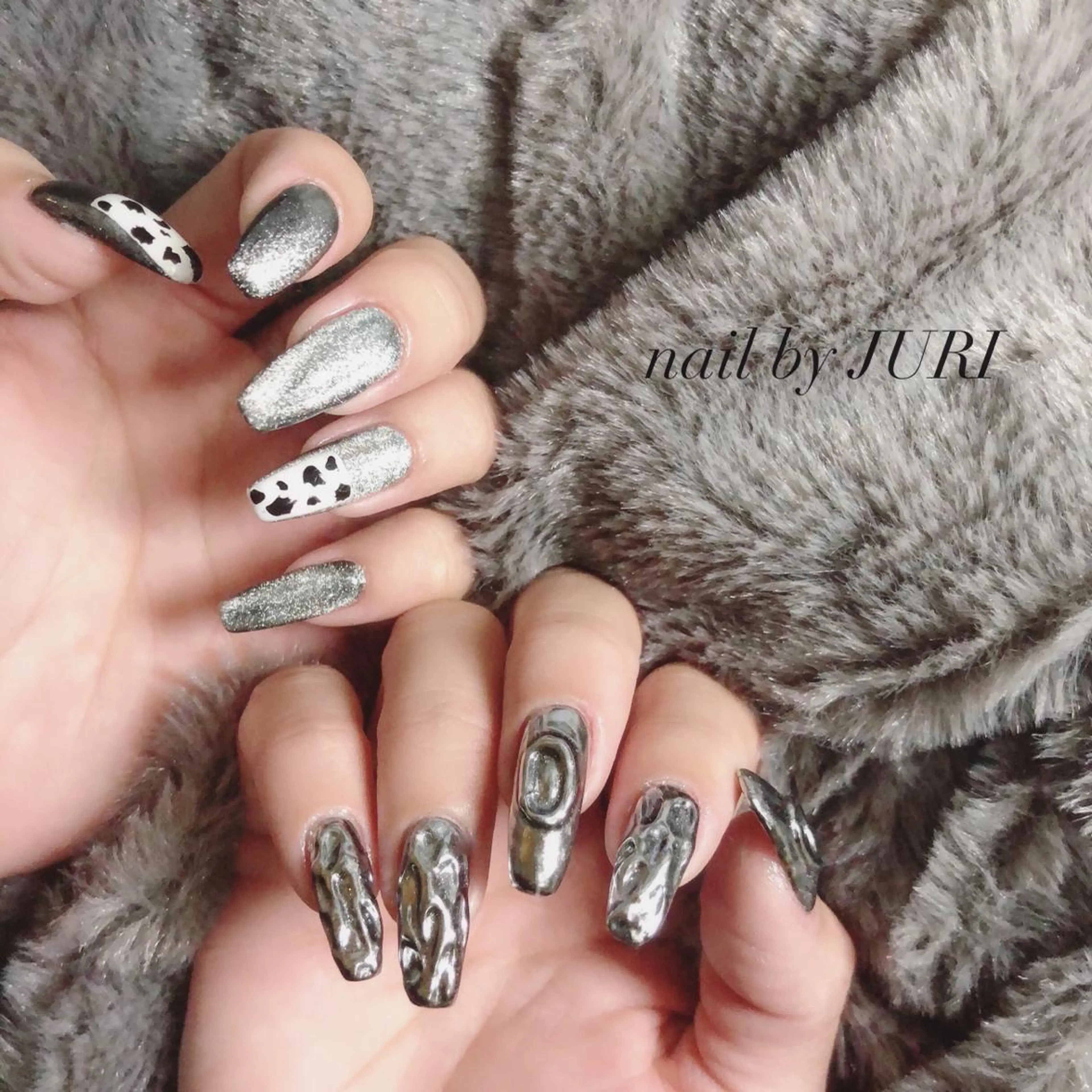 ネイル フットネイル フレンチネイル ジェルネイル ラメ(グリッター) ラメグラデーション NEO Beauty Salon所属・𝐍𝐄𝐎 𝐉𝐔𝐑𝐈のネイルデザイン