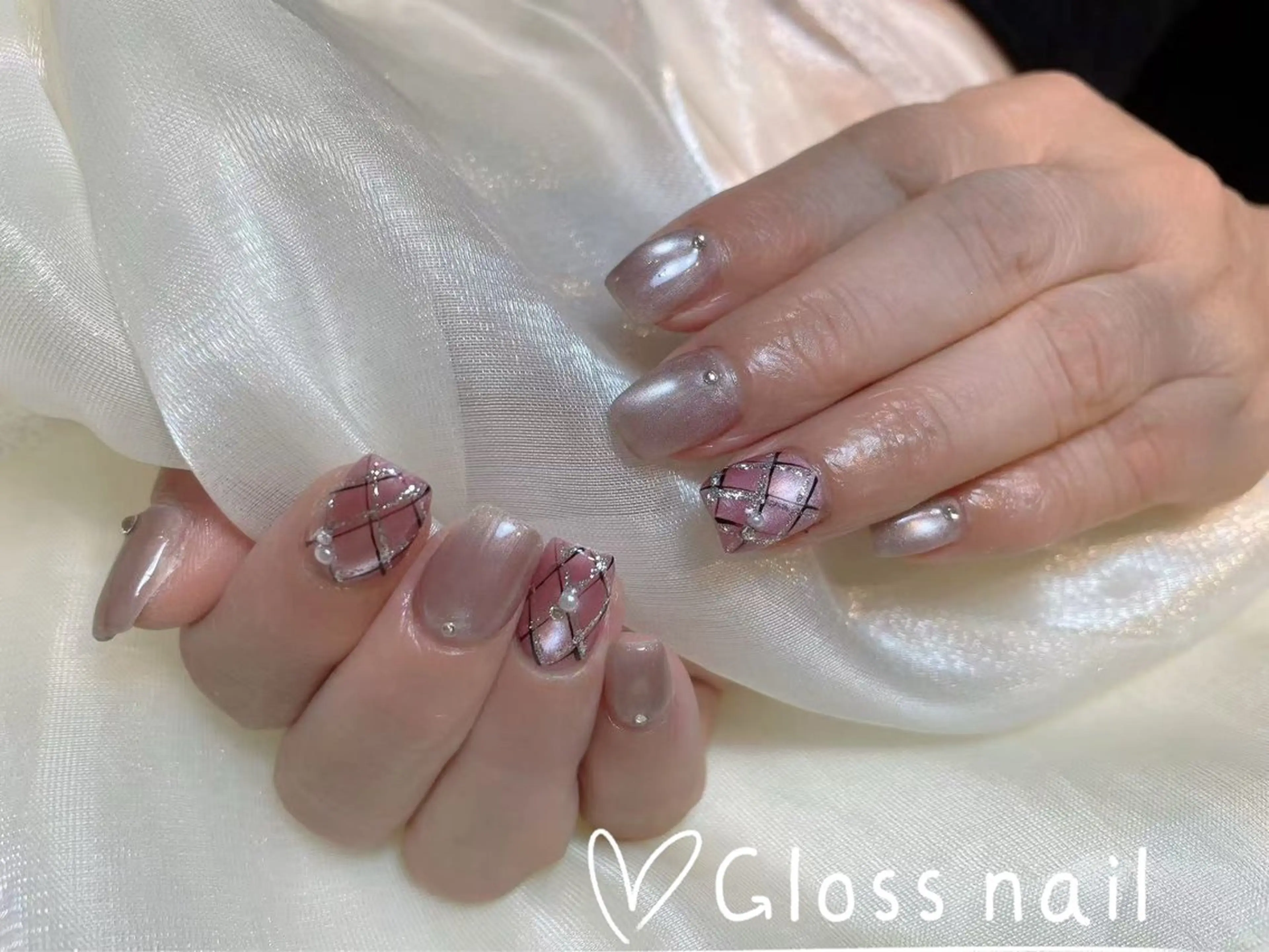 ネイル miho🍎 Gloss nailのネイルデザイン