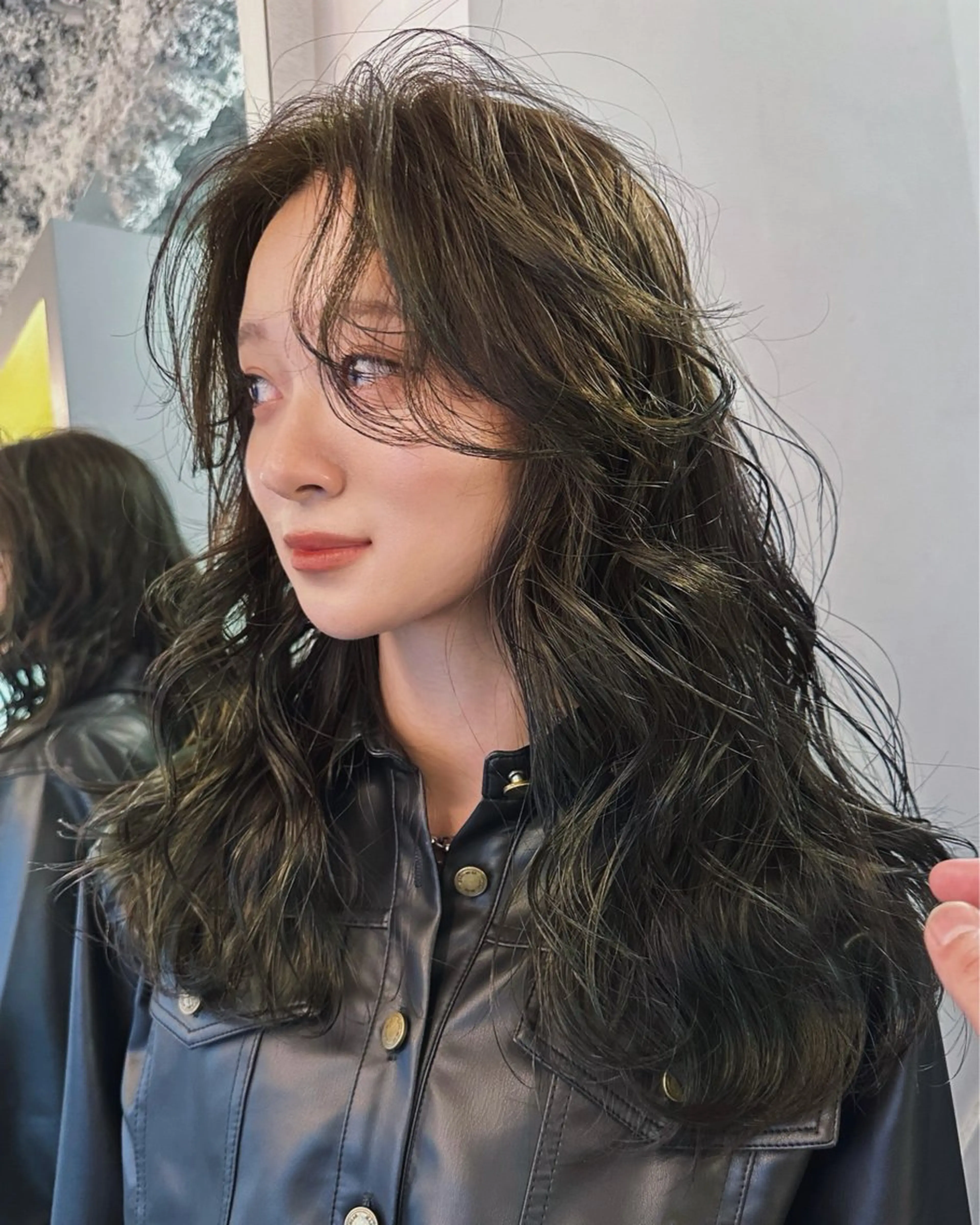 セミロング カラー ブリーチ 透明感カラー ダブルカラー ブリーチなしカラー ヘアカラー レイヤー/パーマ /ウルフ/nabeのヘアスタイル