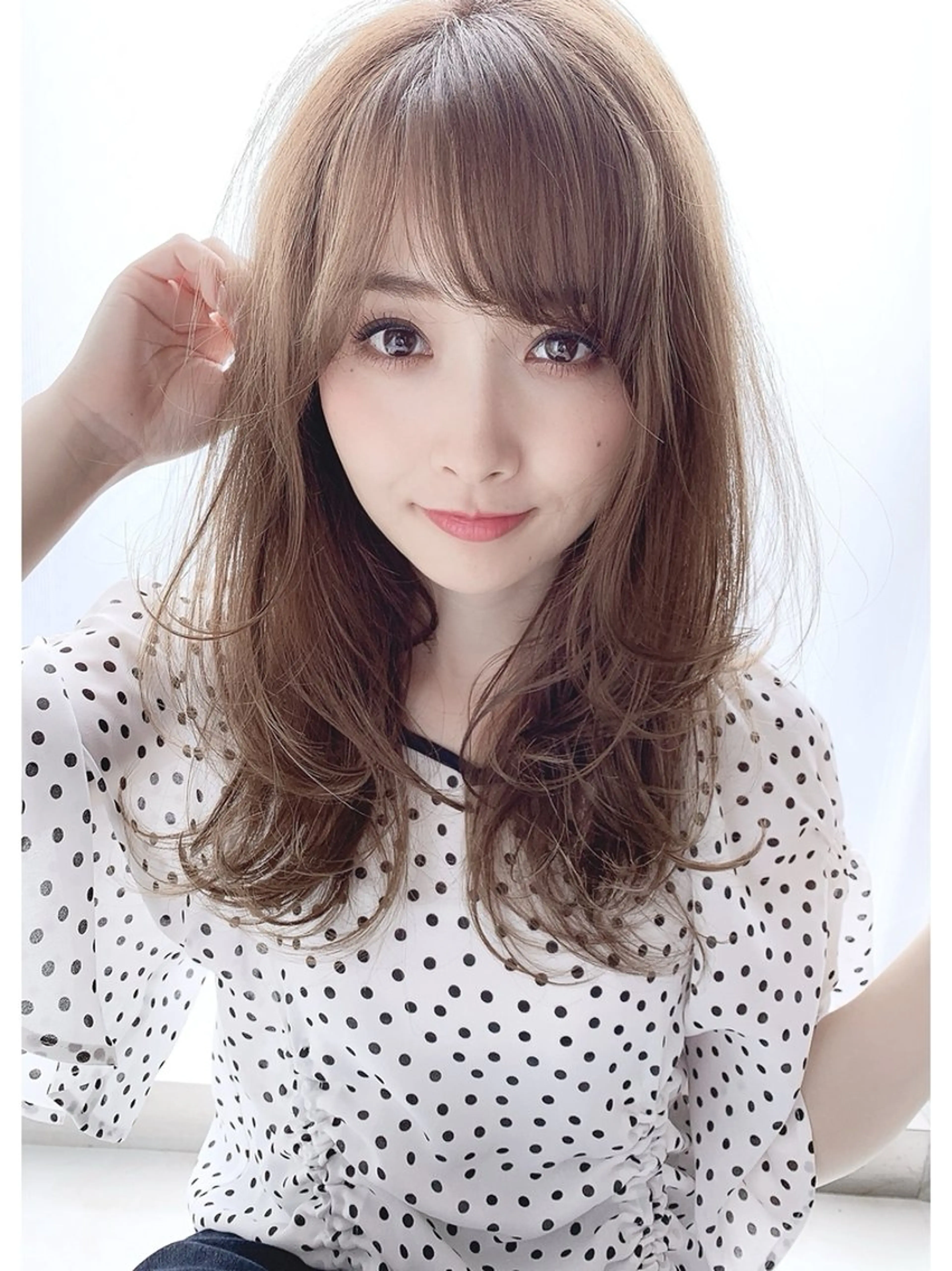 セミロング 小顔カット GLanz 朱蒙のヘアスタイル