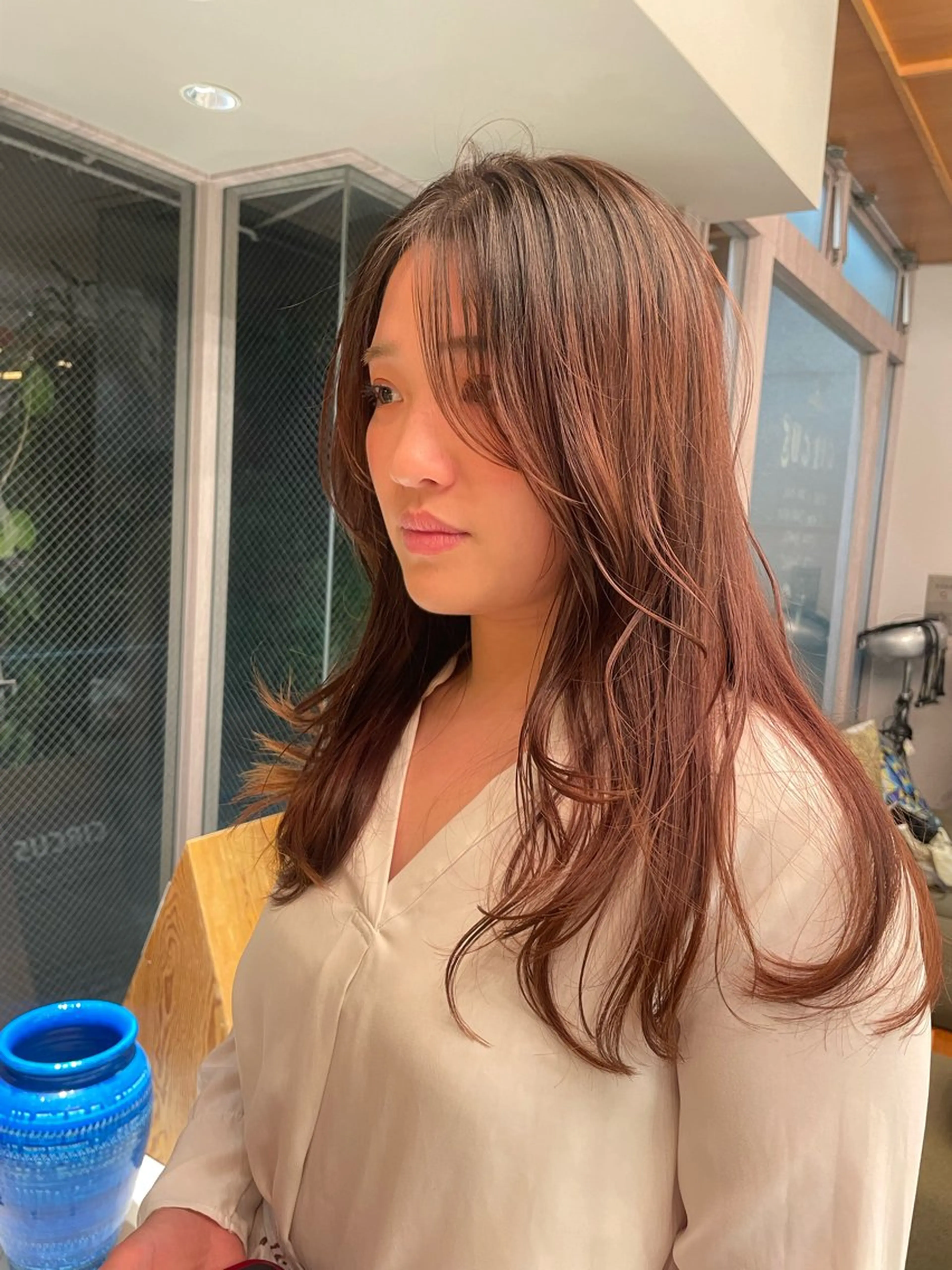 ロング レイヤーカット ボブ ホノカのヘアスタイル