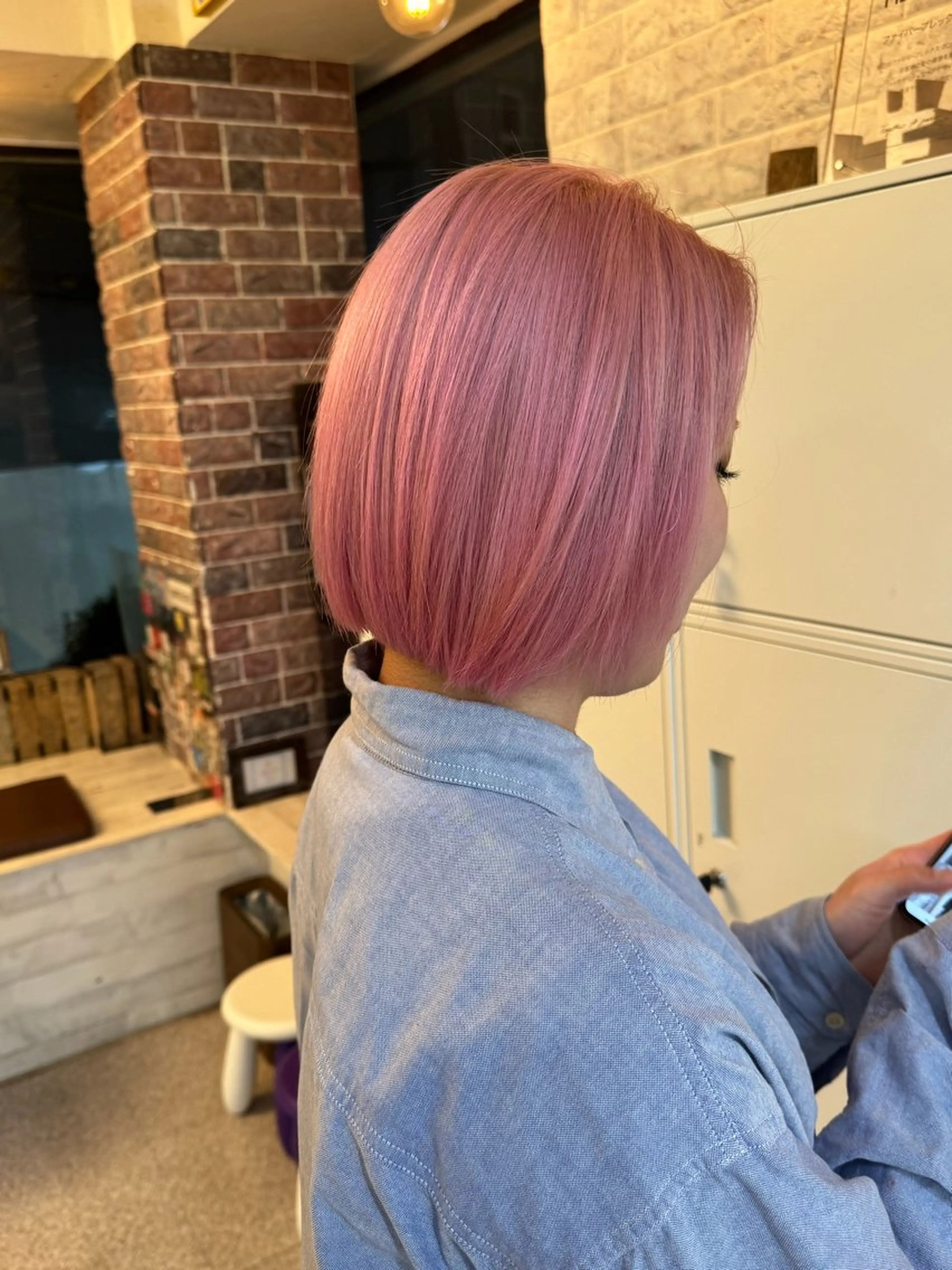 ショート カラー ブリーチ カット ヘアカラー トリートメント レイヤーウルフ エクステ磯部のヘアスタイル