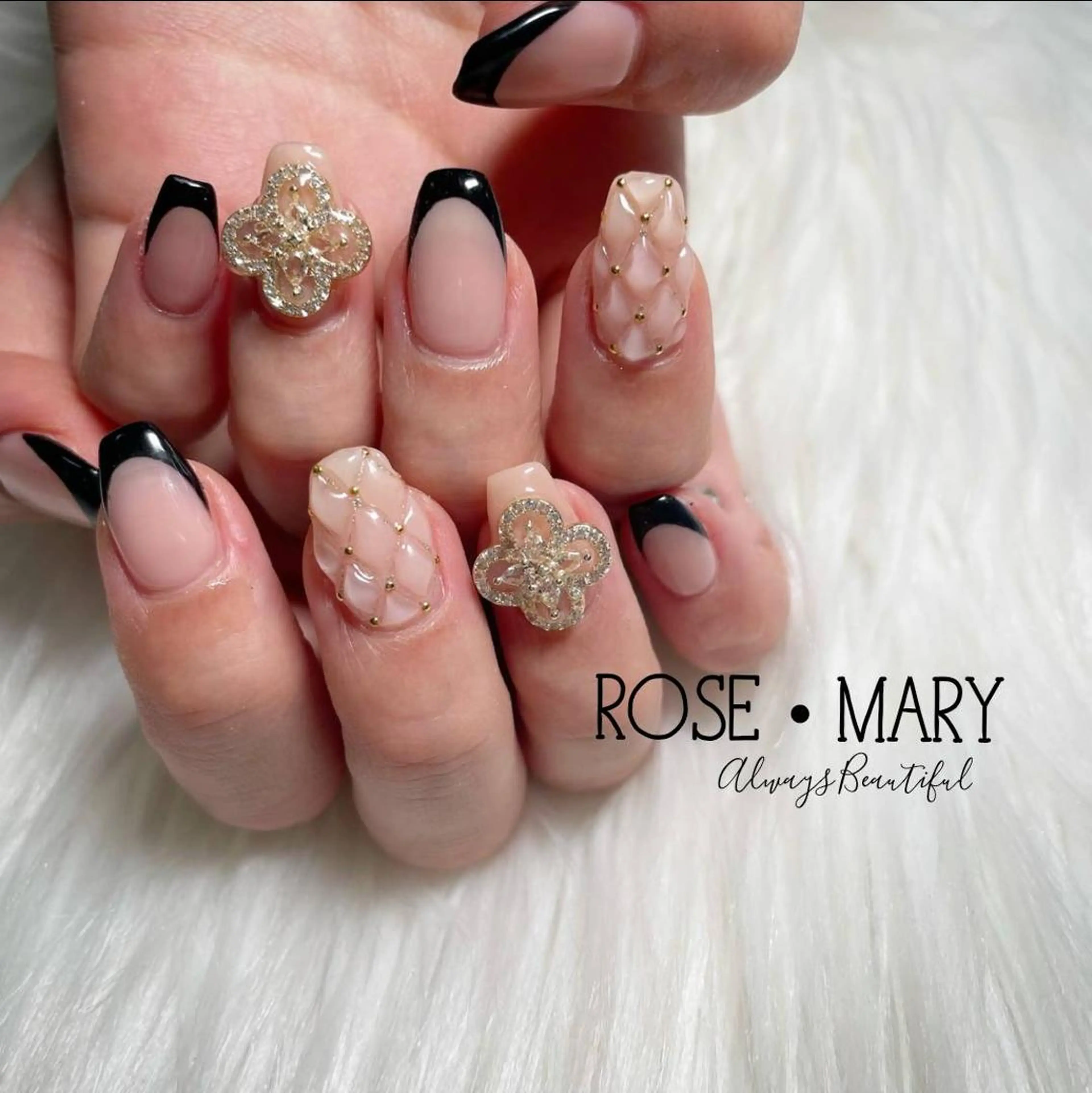 ネイル ハンドネイル ROSE・ MARY 鈴木のネイルデザイン