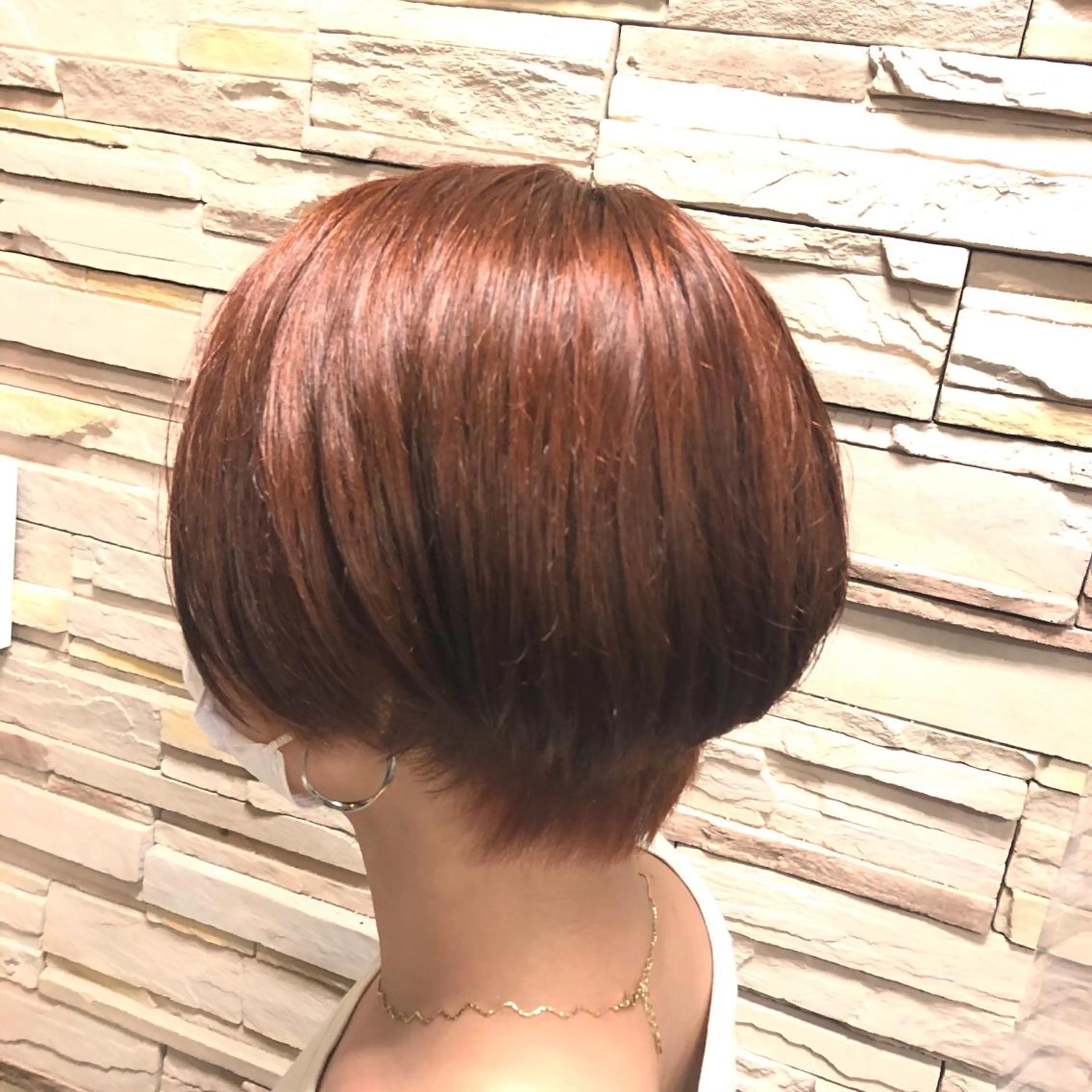 ショート オレンジブラウン ミニボブ/レイヤー ボブ/渋谷/ 宍戸のヘアスタイル