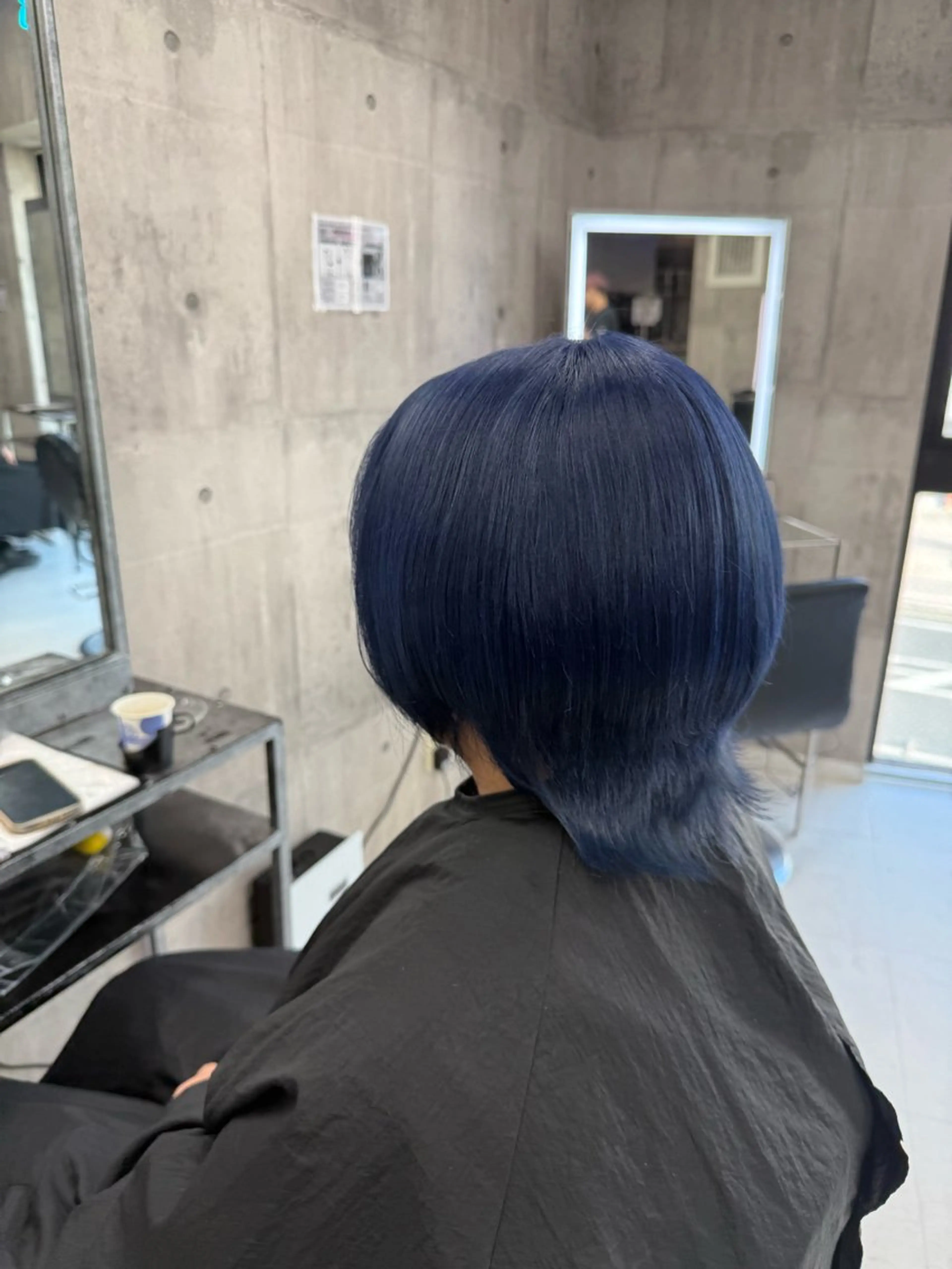 ミディアム カラー メンズ メンズバレイヤージュ メンズブリーチ メンズハイライト メンズハイトーン メンズインナーカラー ヘアカラー トリートメント ☁️かずき☁️青.紫 推し活カラー💫のヘアスタイル