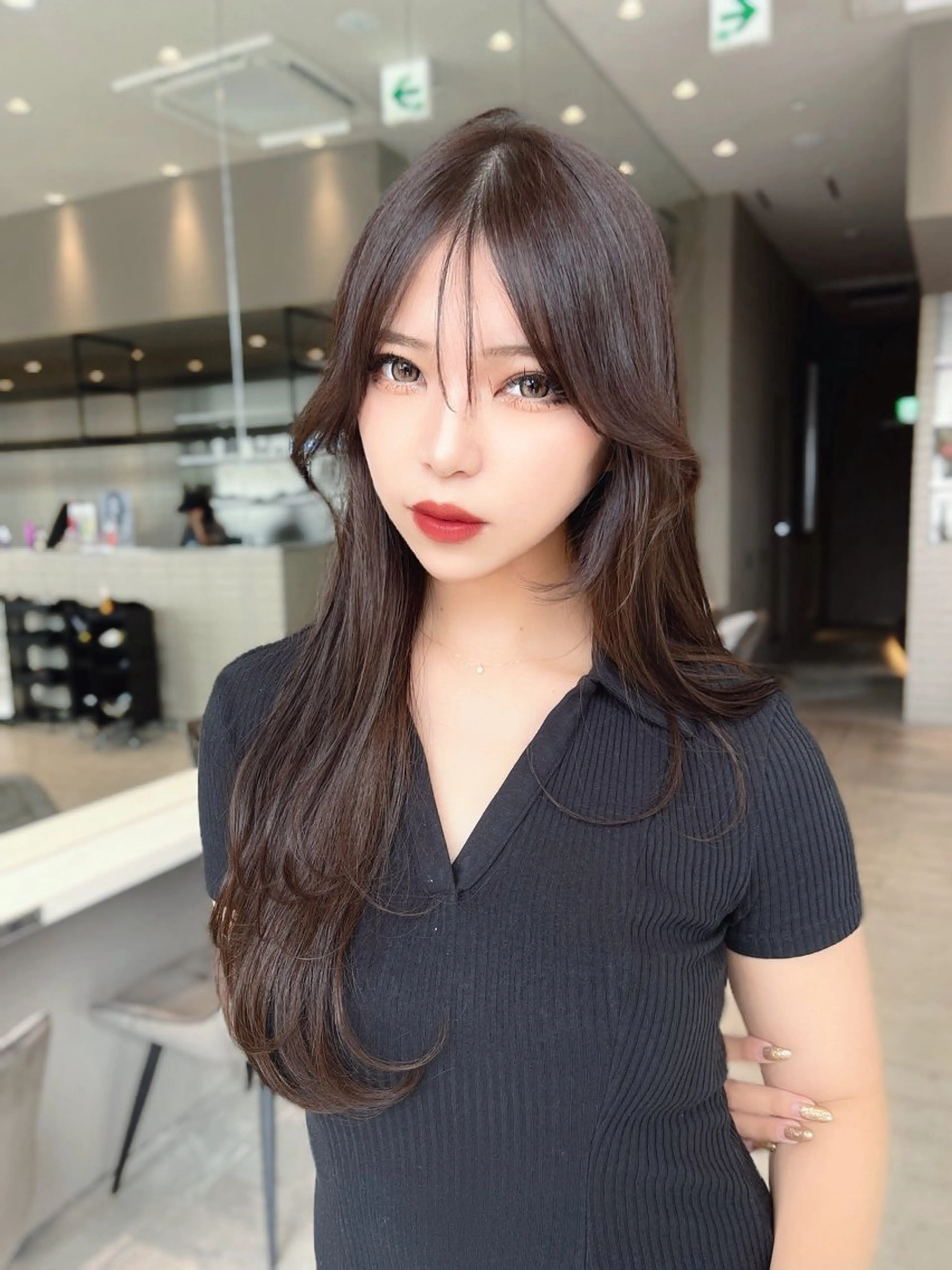 ロング レイヤー/髪質改善 /透け感カラー/艶髪のヘアスタイル