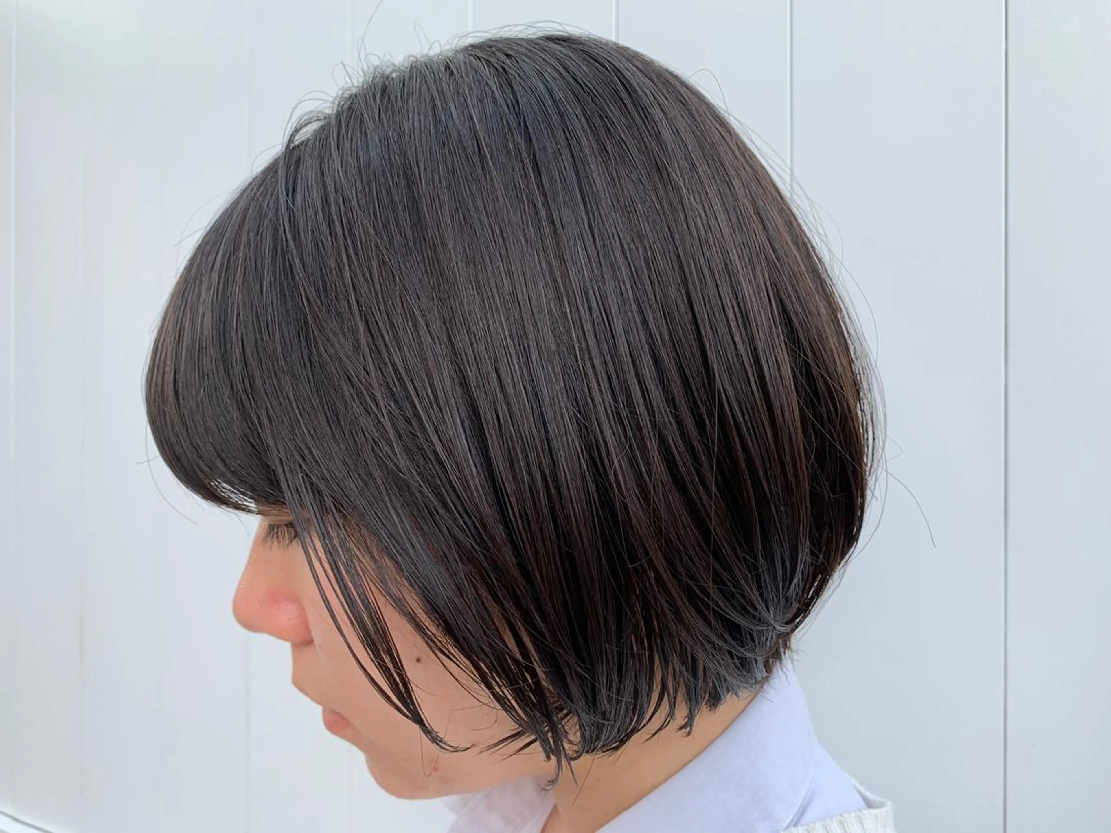 ショート 相田 優子のヘアスタイル