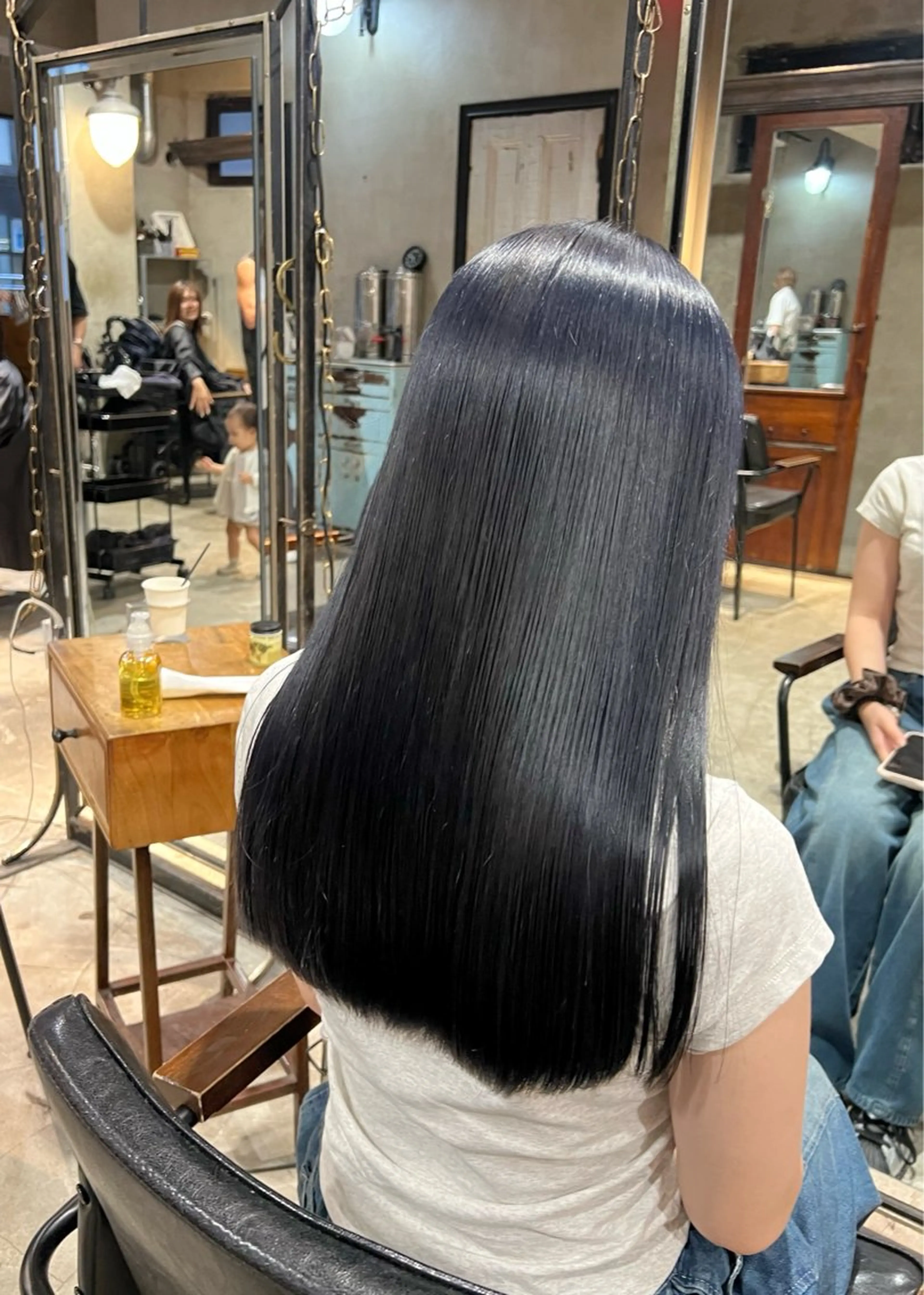 ロング カラー ヘアアレンジ 黒髪 ブリーチ ブルーカラー ブルーブラック カット ヘアカラー トリートメント レイヤー/艶髪矯正 🪐takushiのヘアスタイル