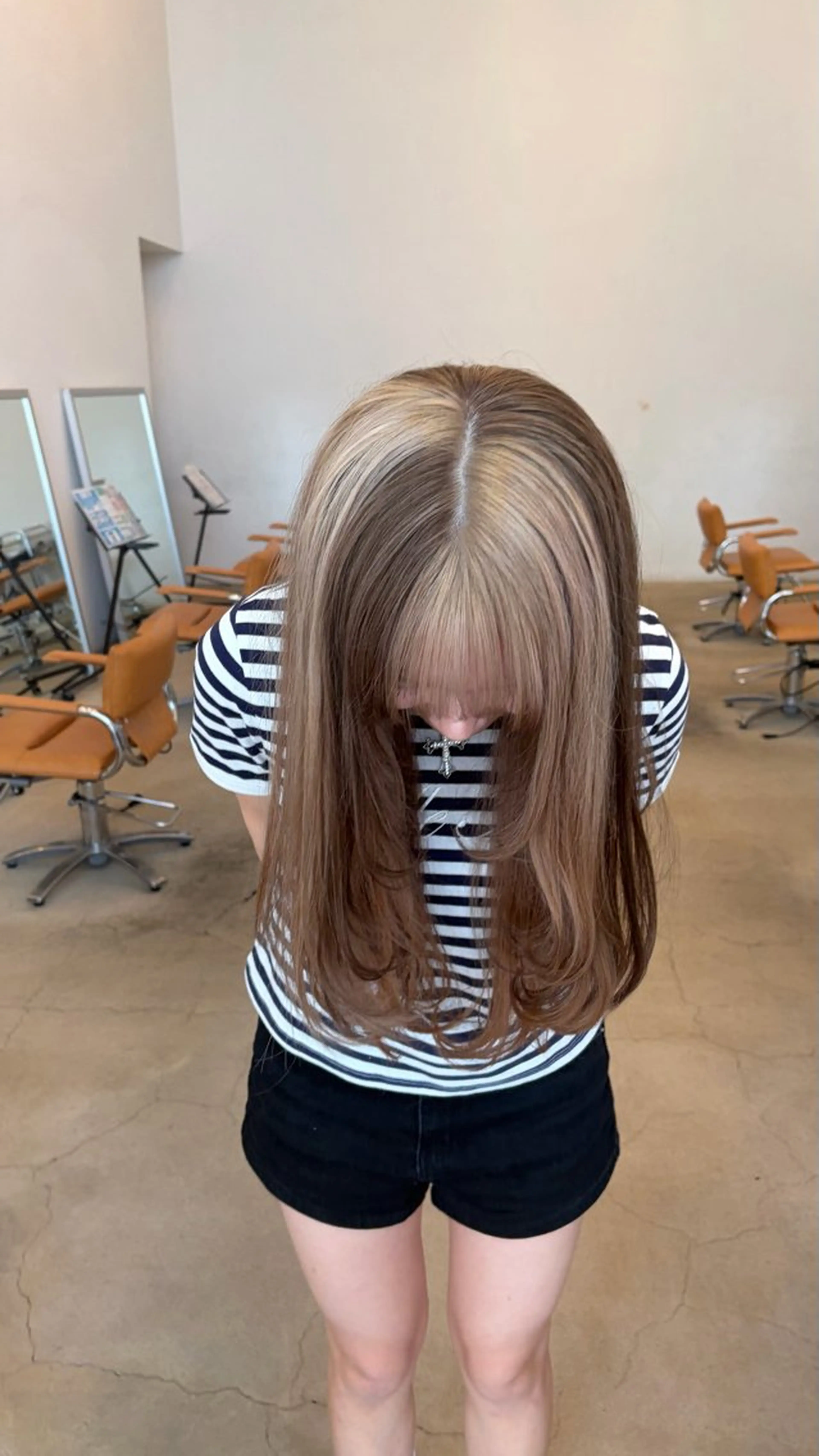 ロング ヘアカラー トリートメント 羽鳥 菜々子のヘアスタイル