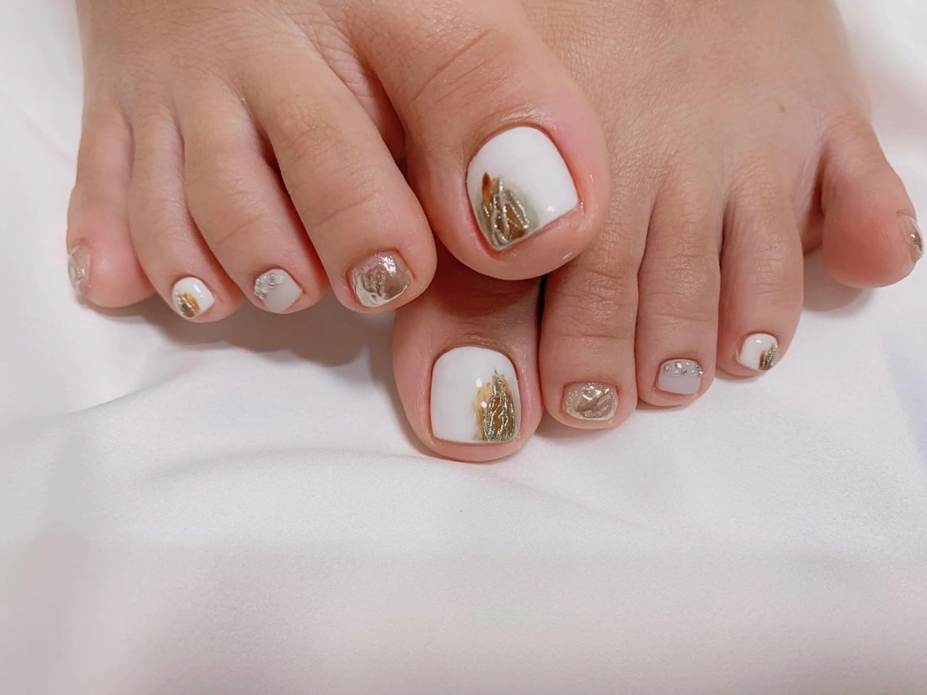 ネイル Cutil Nailsalon所属・Cutil. Nail🌈のネイルデザイン