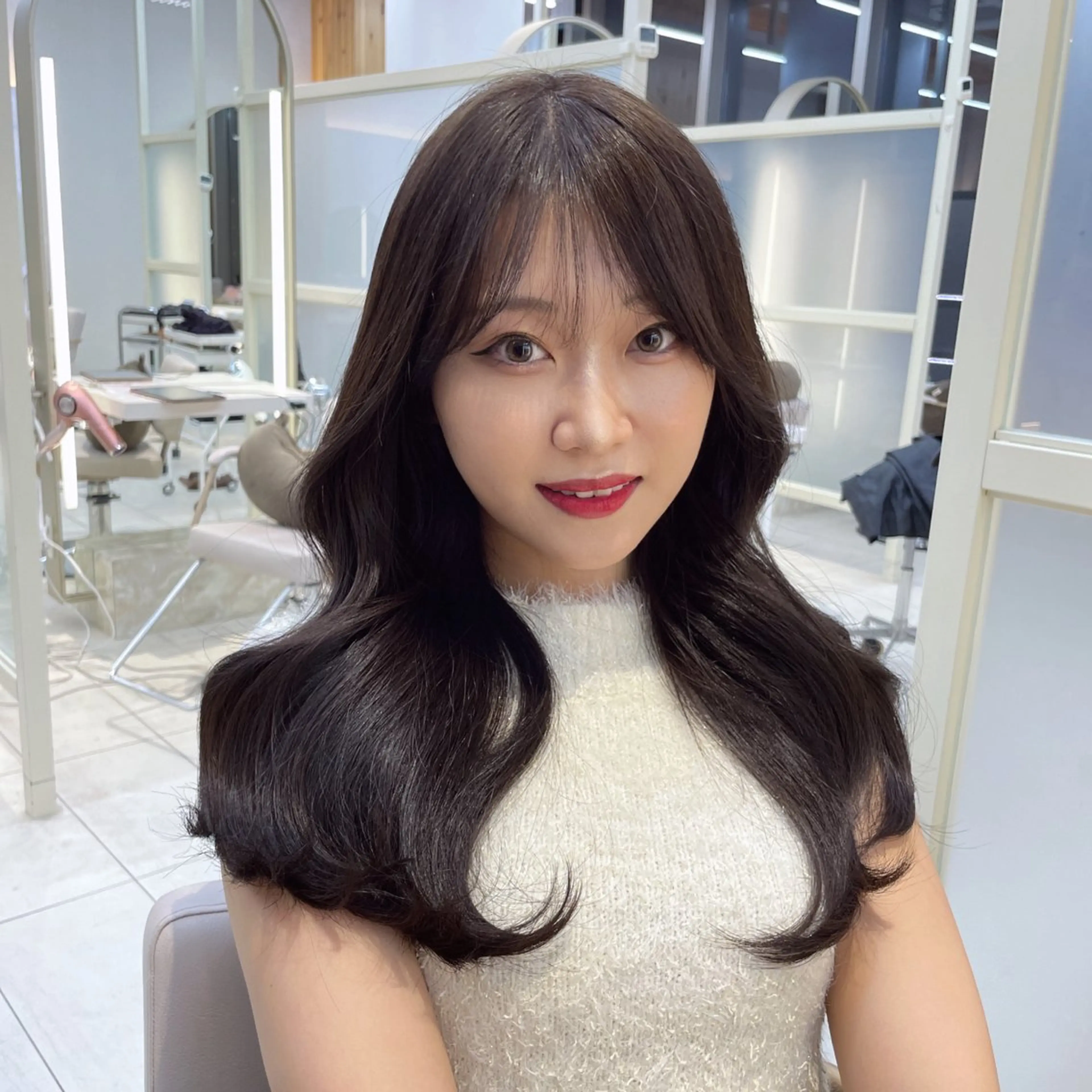 ミディアム レイヤー/顔周り /韓国ヘア/TAKUのヘアスタイル