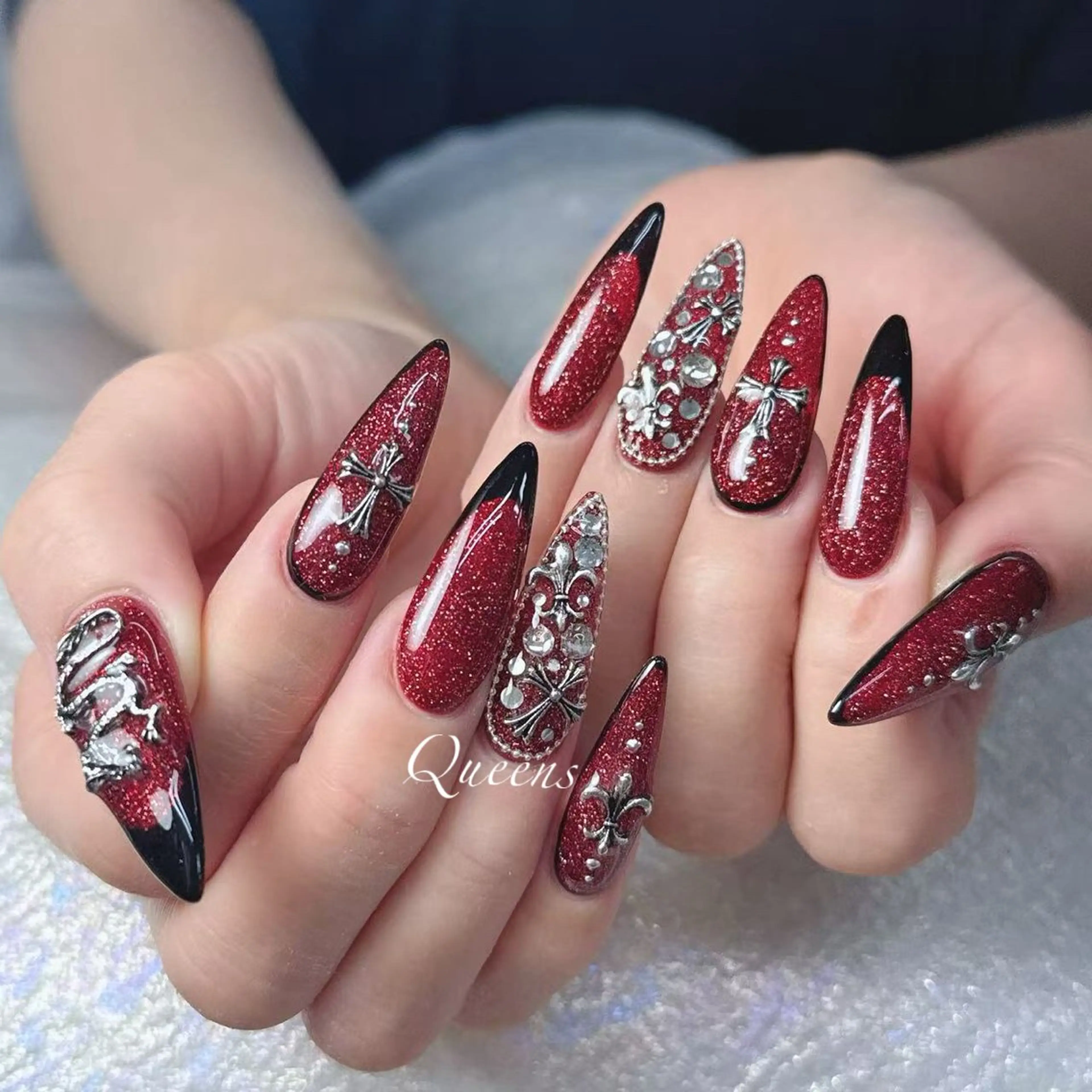 ネイル ハンドネイル Queens みなみのネイルデザイン