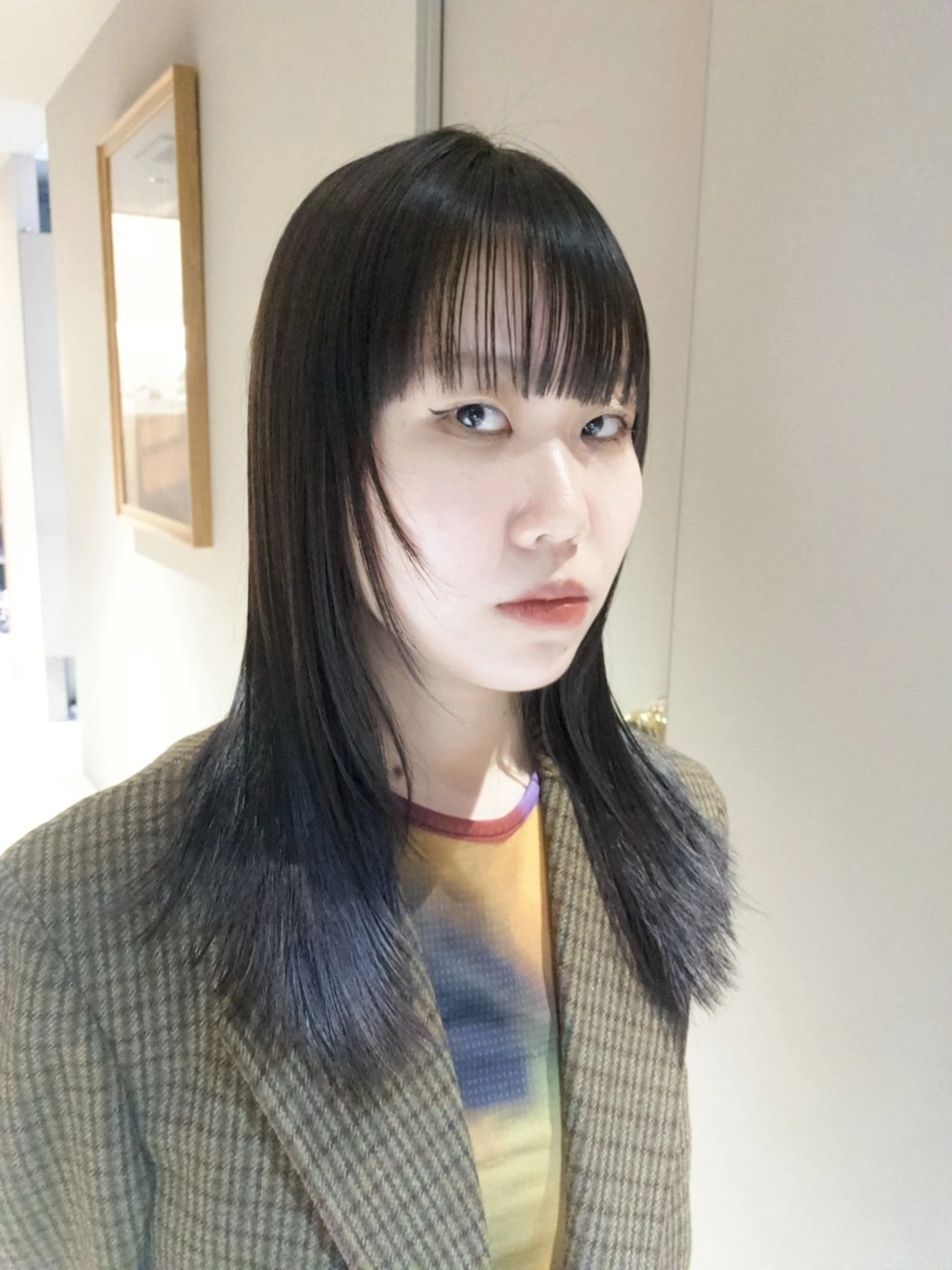ミディアム カラー ヘアカラー yiye shioriのヘアスタイル