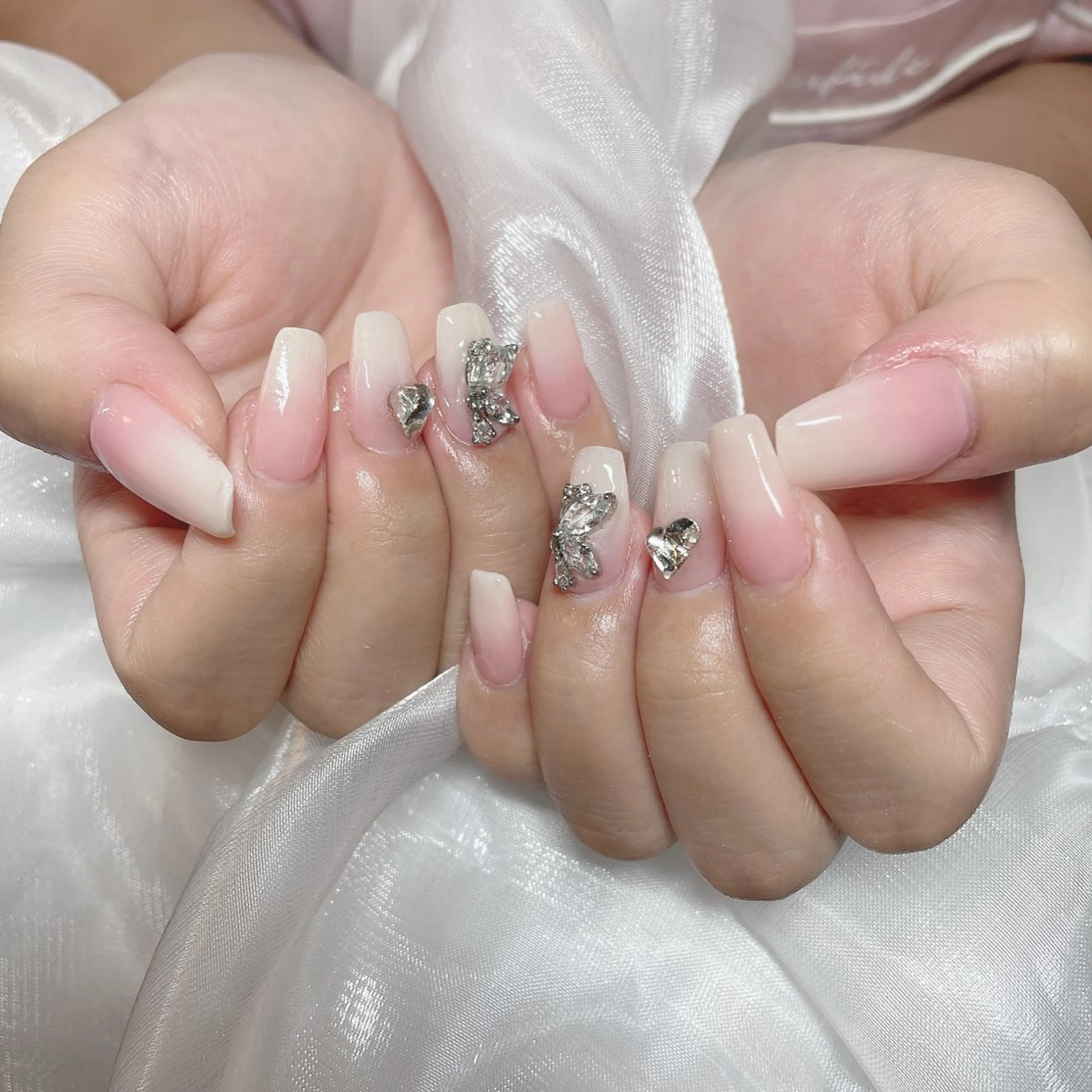 ネイル ハンドネイル D-BEAUTY Nailsalonのネイルデザイン