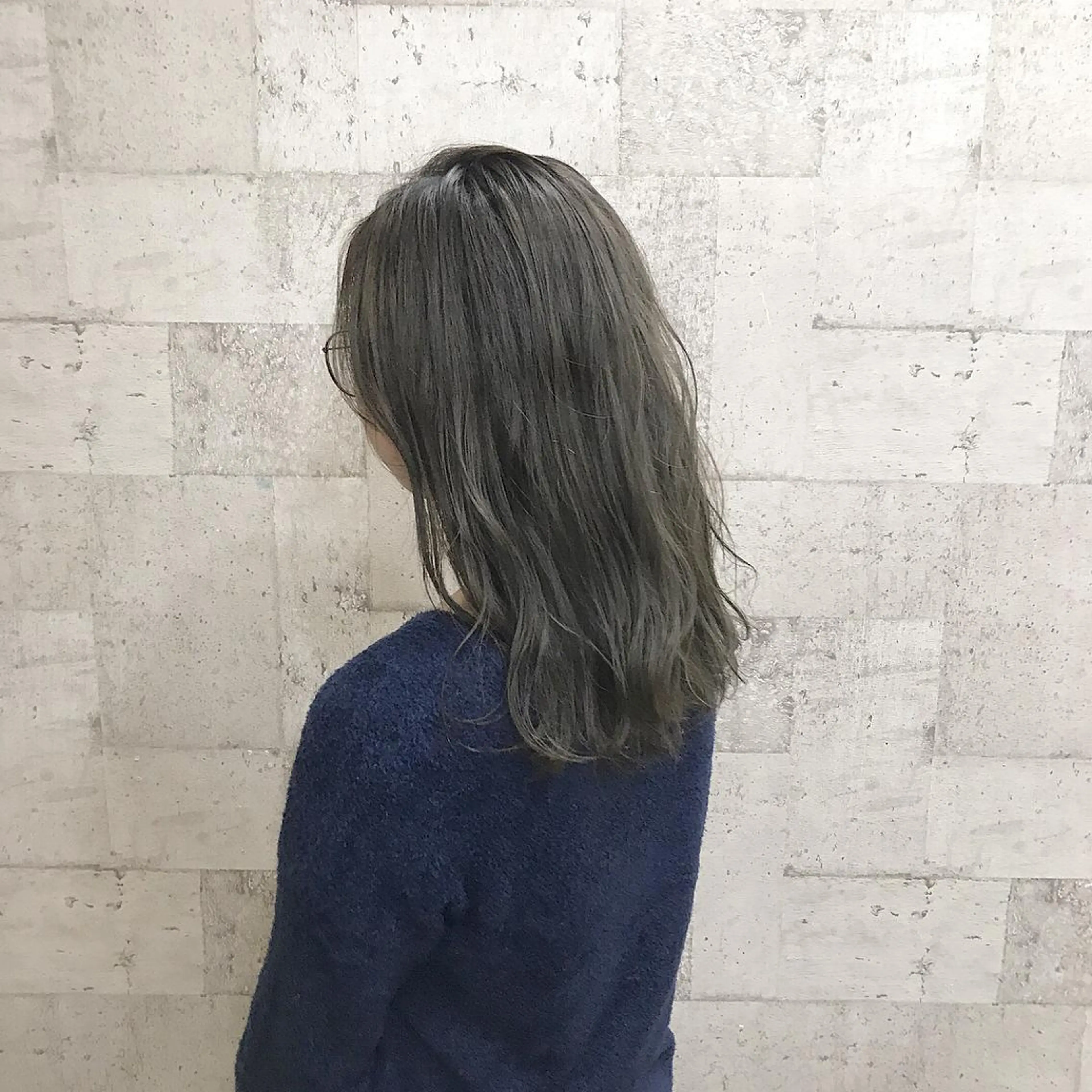 ミディアム カラー ブリーチ インナーカラー/天神 ブリーチ/吉田のヘアスタイル