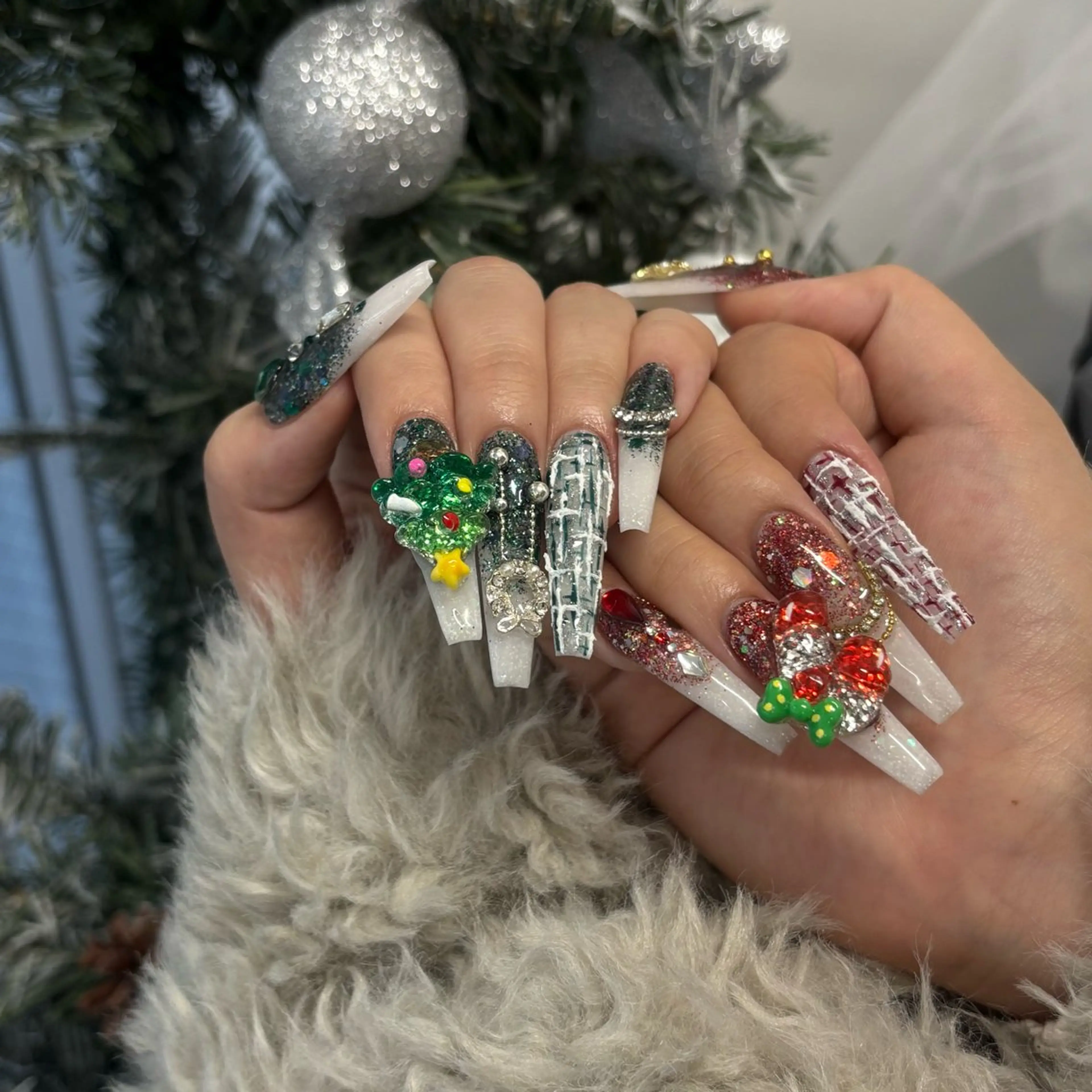 ネイル ハンドネイル Lavia❄️ kahoのネイルデザイン