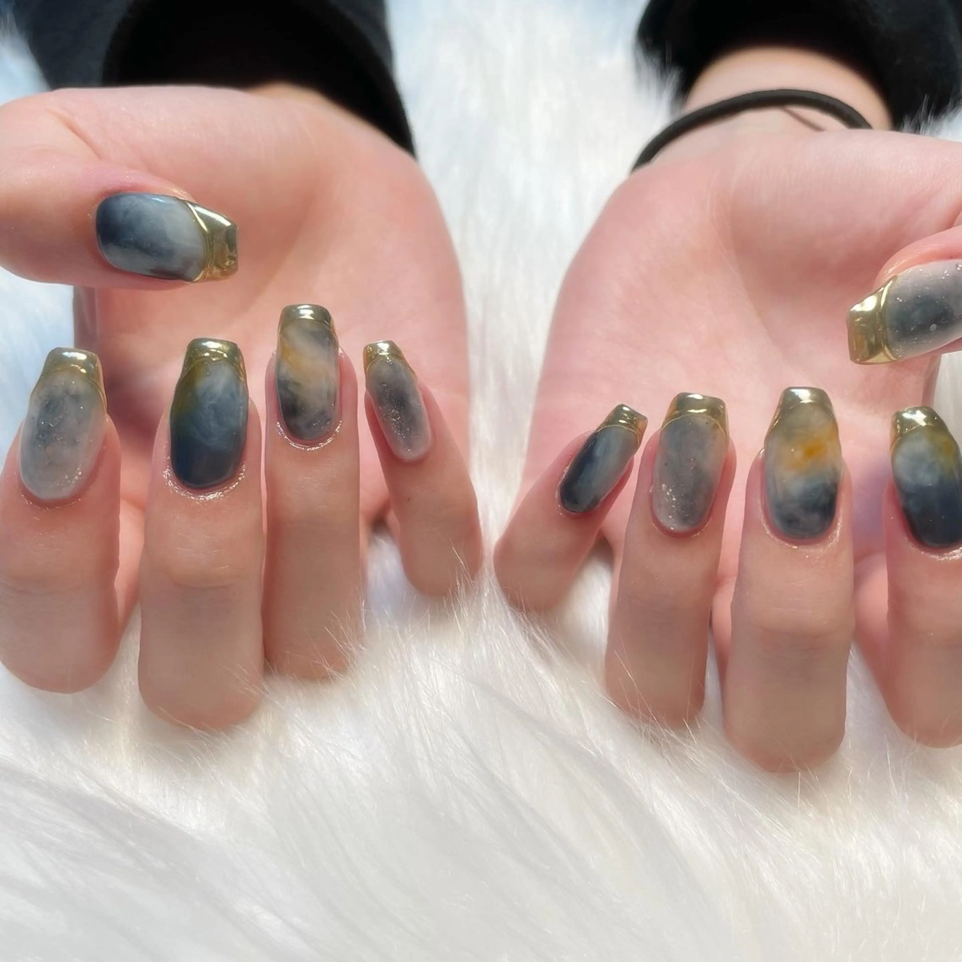 ネイル ハンドネイル ゴテゴテ💙ワンホン リオナのネイルデザイン