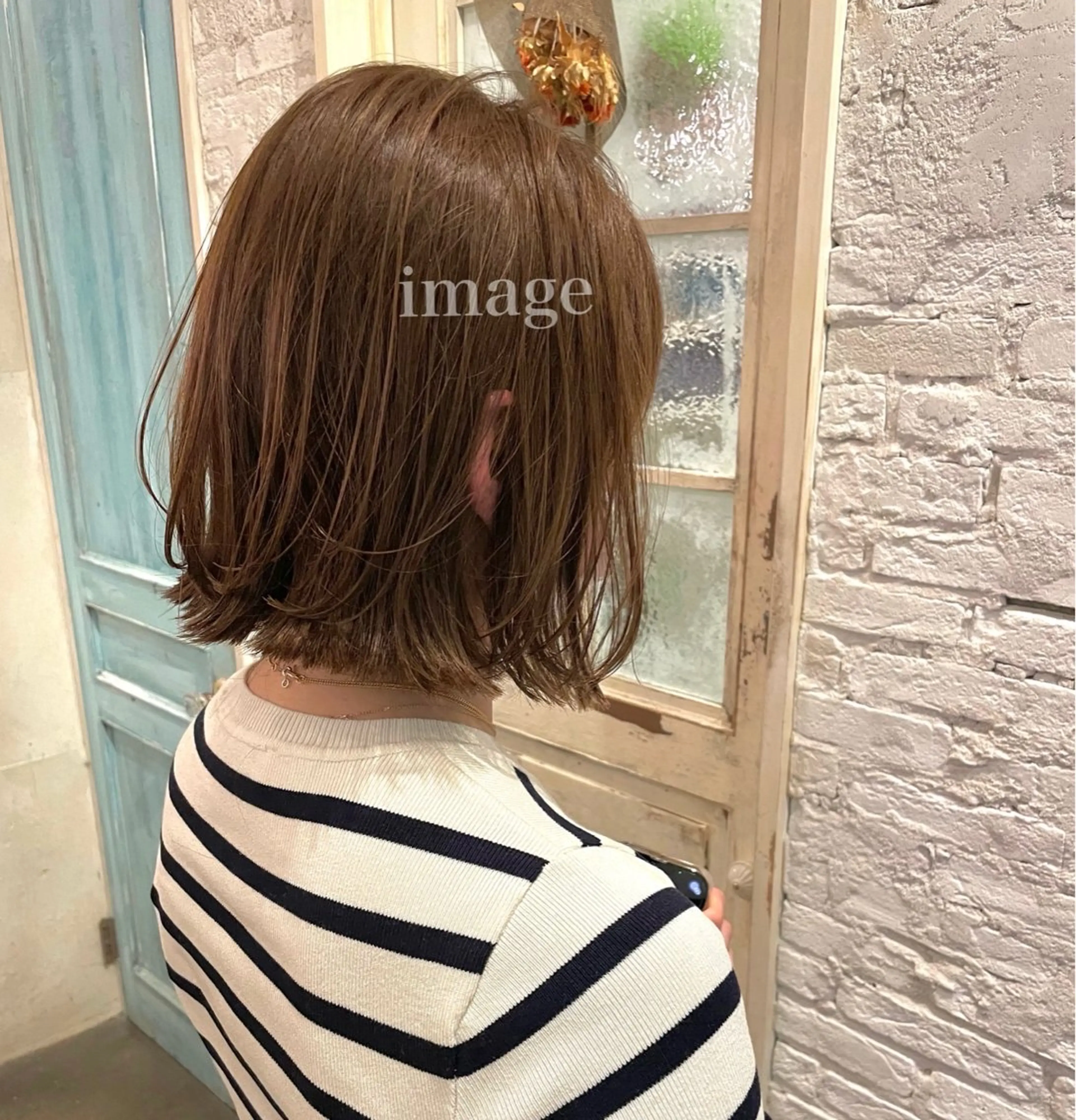 ミディアム 小村 理音のヘアスタイル