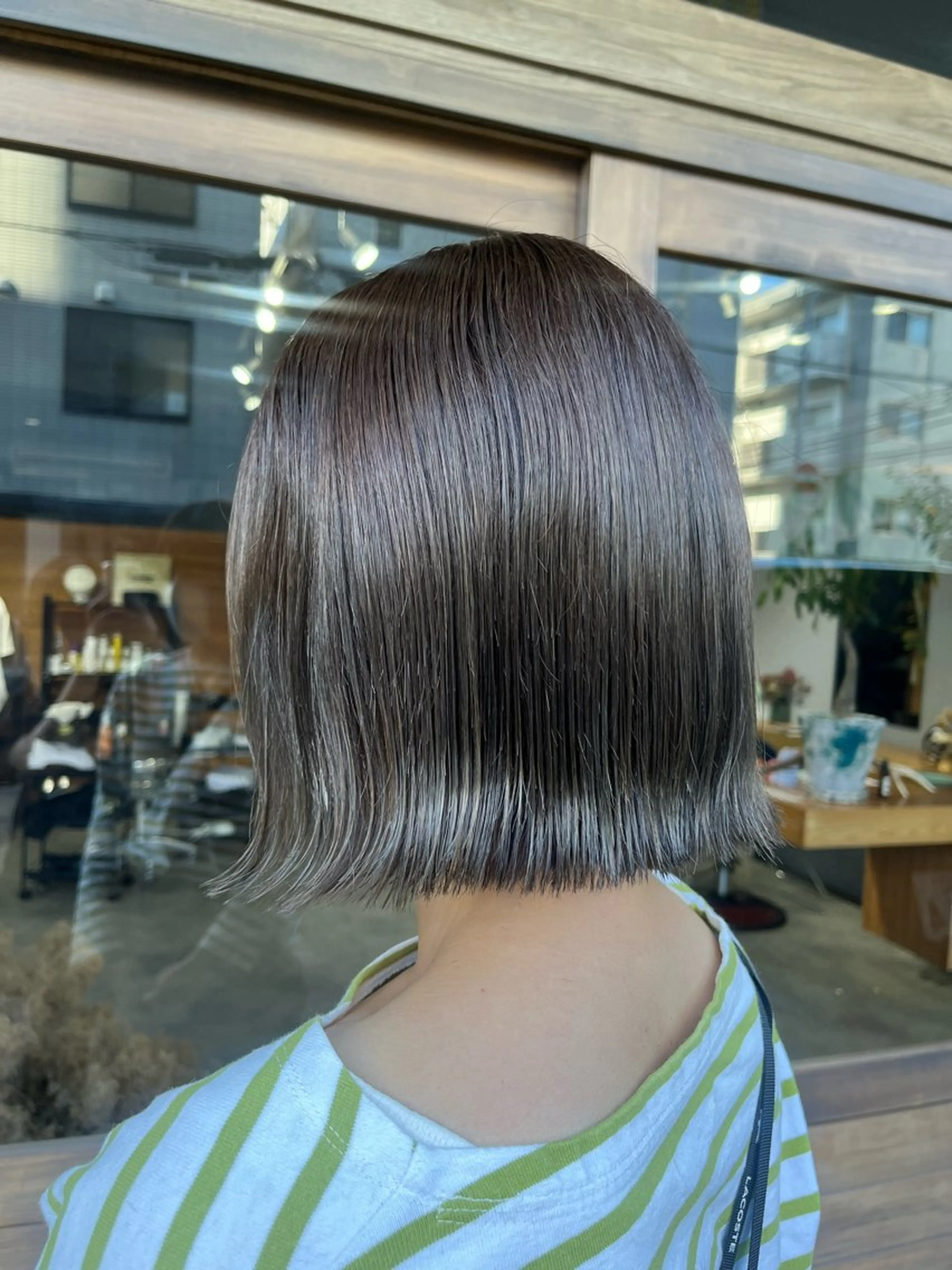 ショート カラー アッシュ アッシュグレー アッシュグレージュ グレージュ ボブ sign hair 鈴木 りん🍓のヘアスタイル
