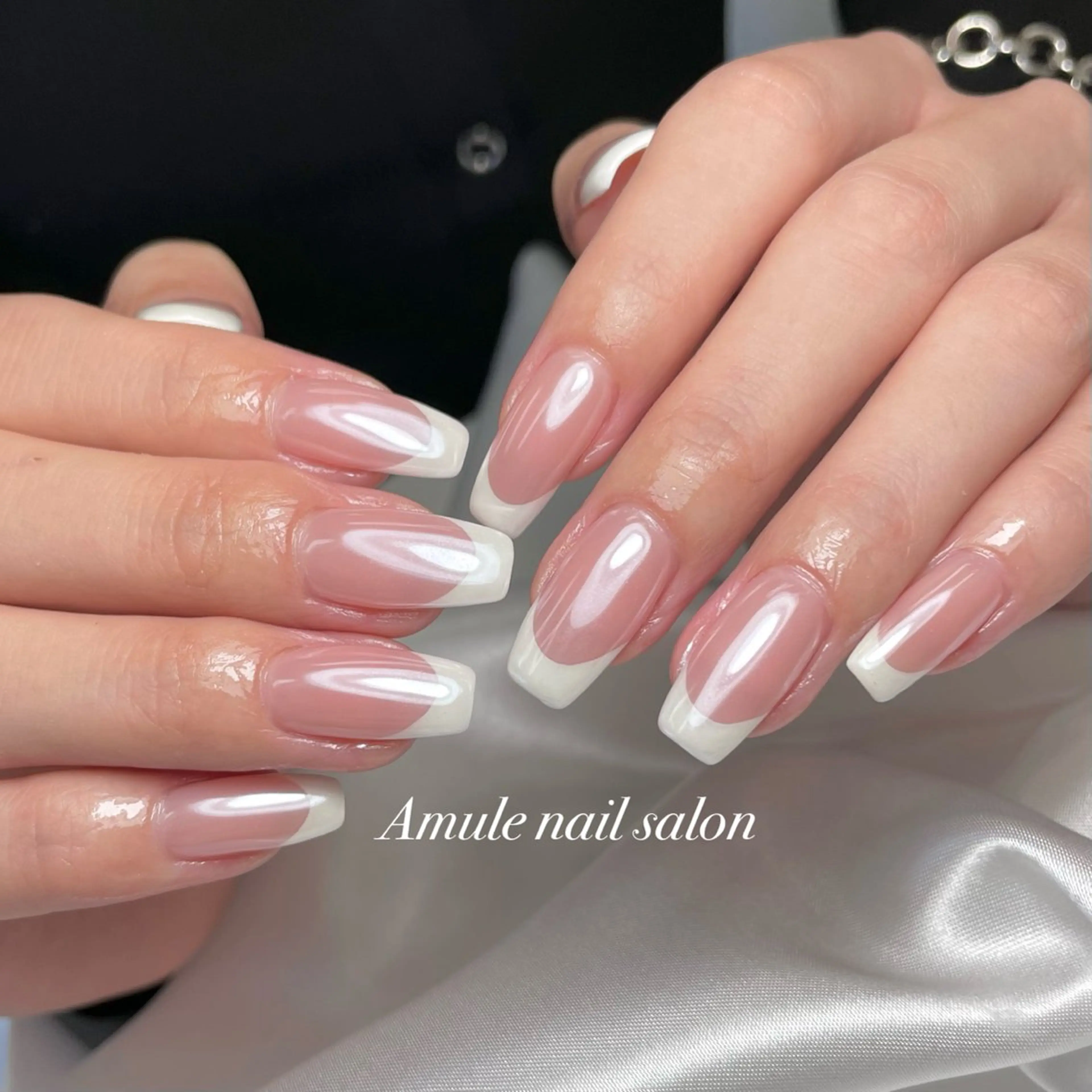 ネイル フレンチネイル 氷ネイル・うるうるネイル ホワイト ハンドネイル Amule nailsalonのネイルデザイン