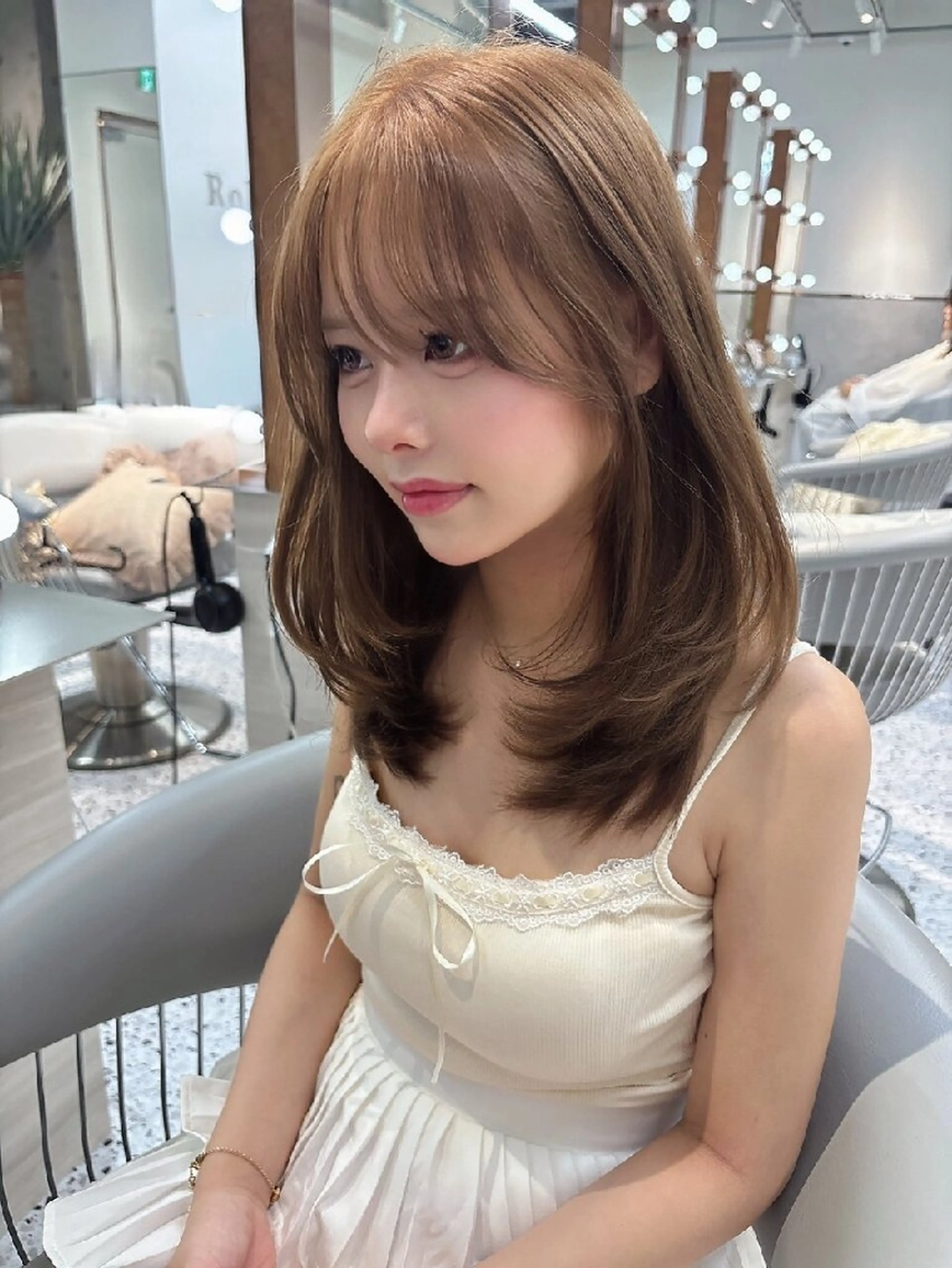 カラー ミディアム Lond Roleのヘアスタイル