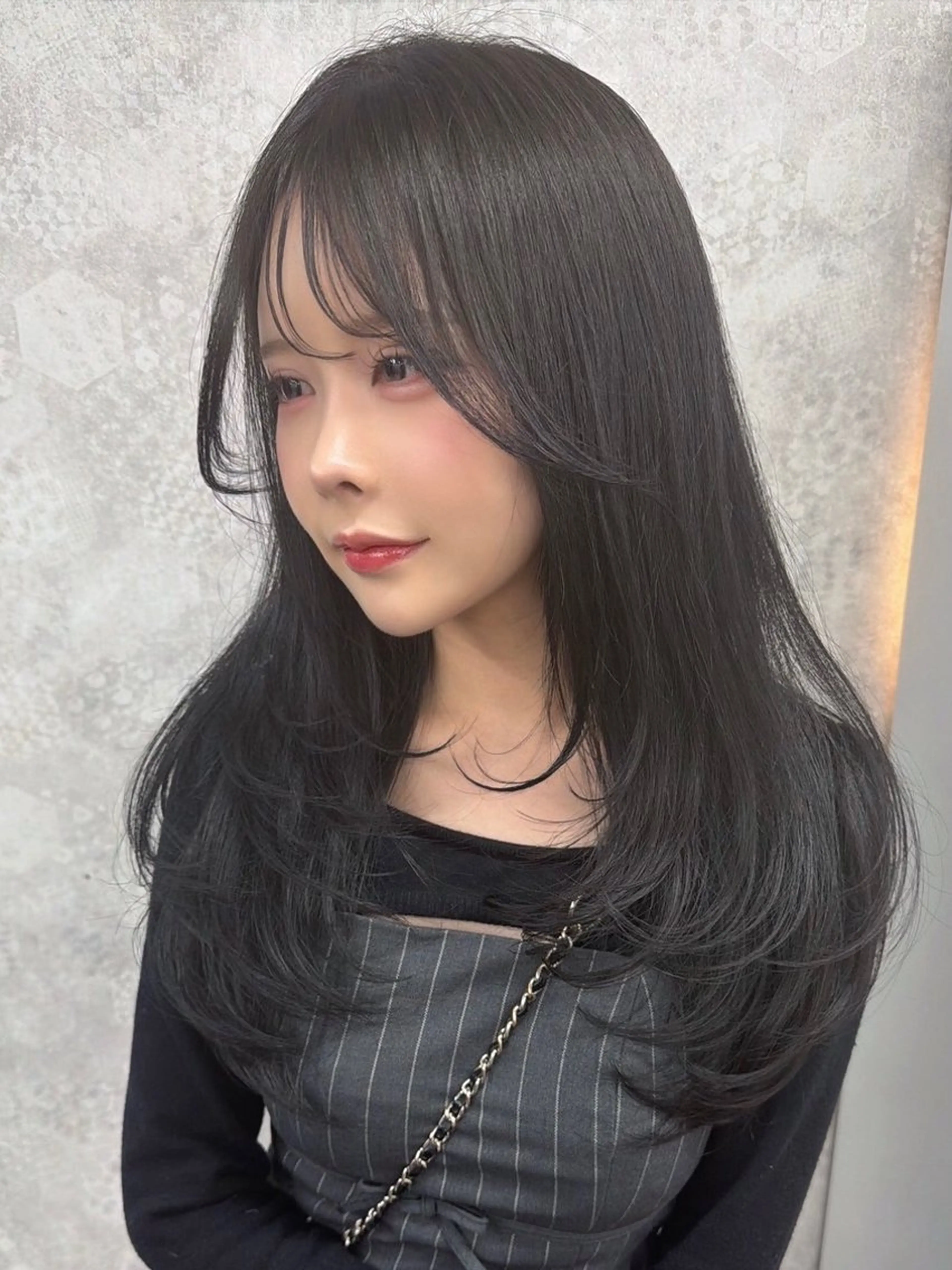 セミロング カラー シールエクステ ブリーチ ブロンド ケアブリーチ ダブルカラー カット ヘアカラー トリートメント Tiam タクミのヘアスタイル