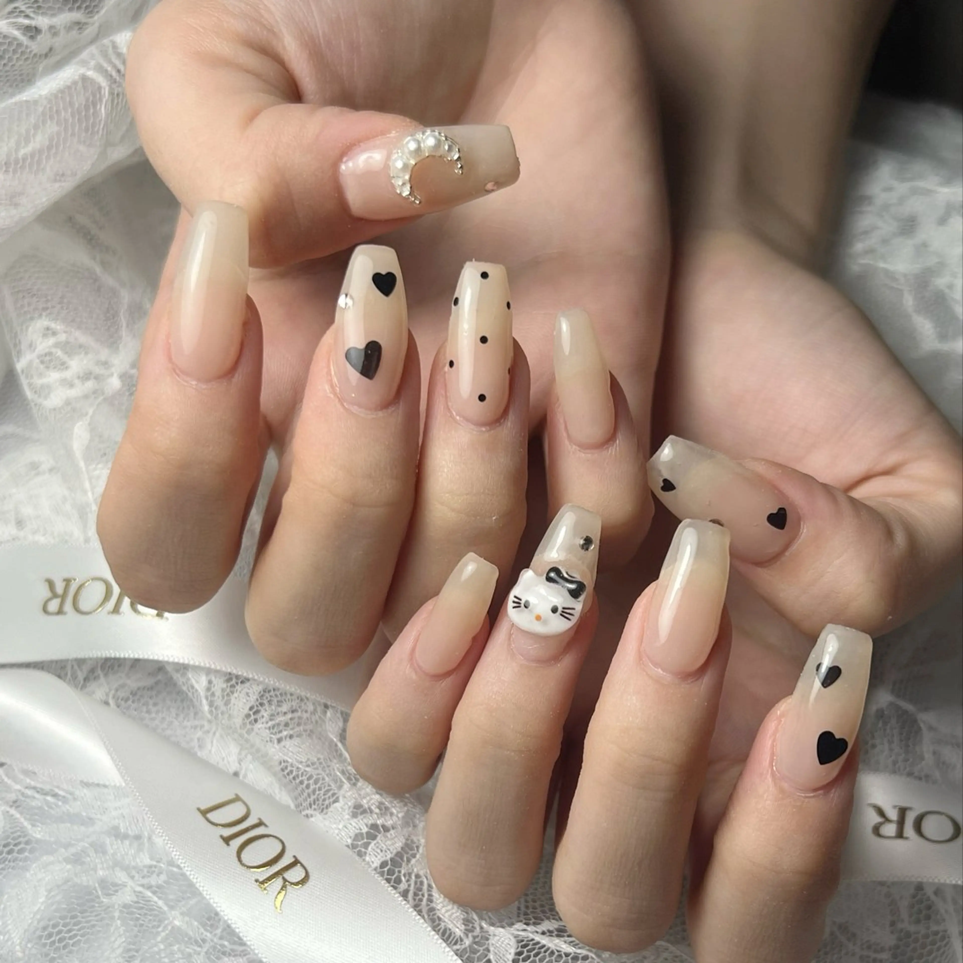 ネイル miku 🦋nailのネイルデザイン