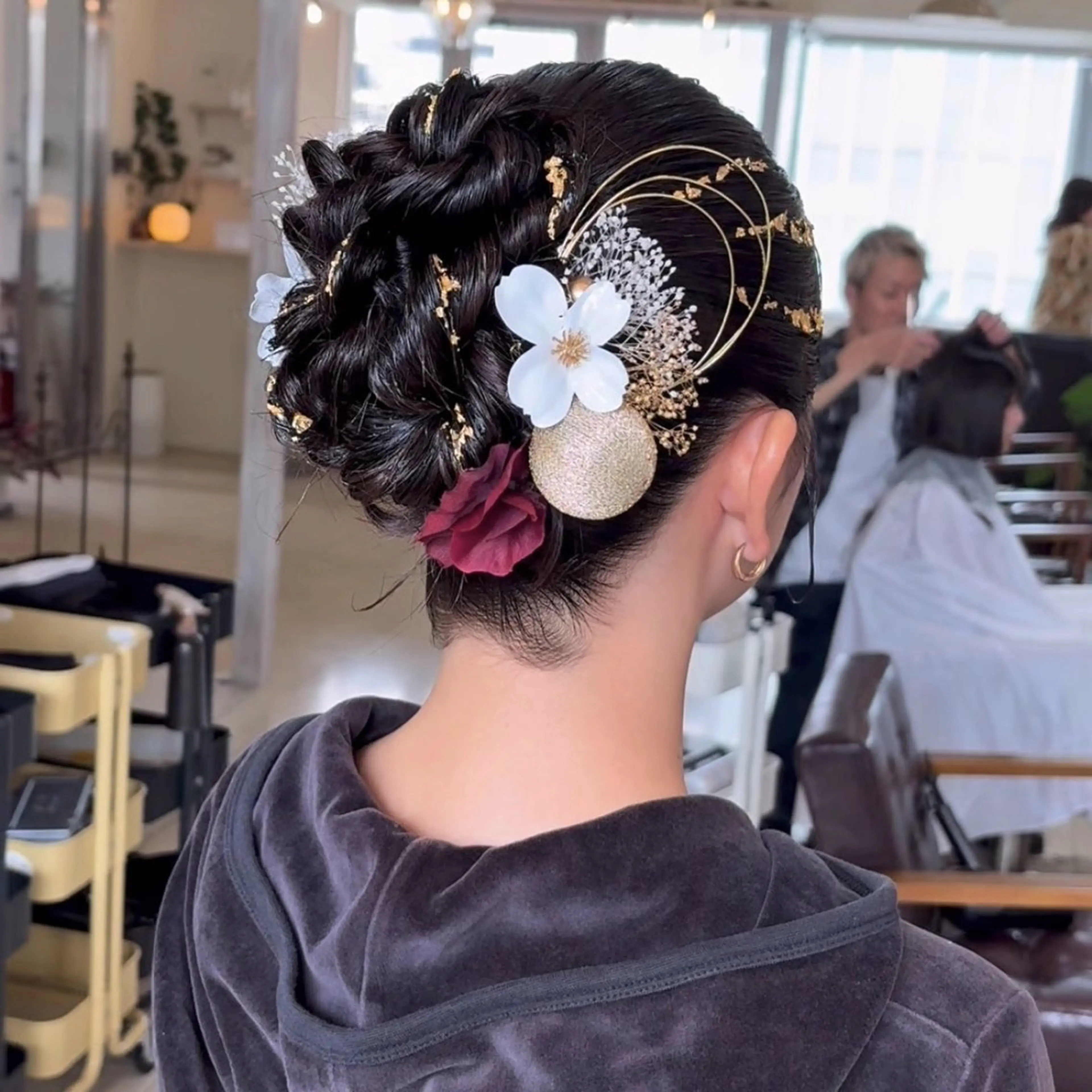 ロング ヘアアレンジ 成人式 🫧透明感ボブ/ ハイトーン.nanoのヘアスタイル