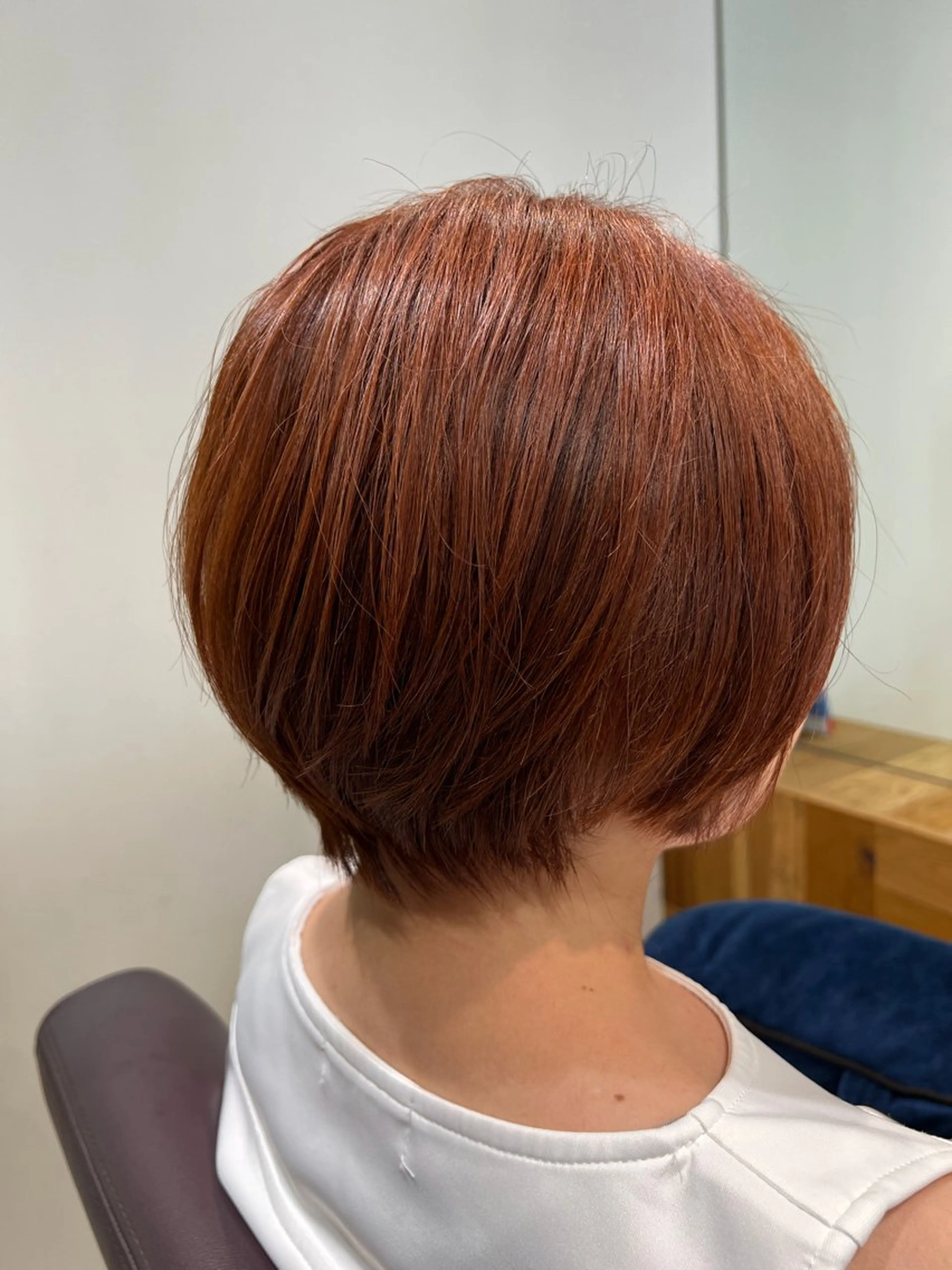 ショート カラー 桑原 理紗のヘアスタイル
